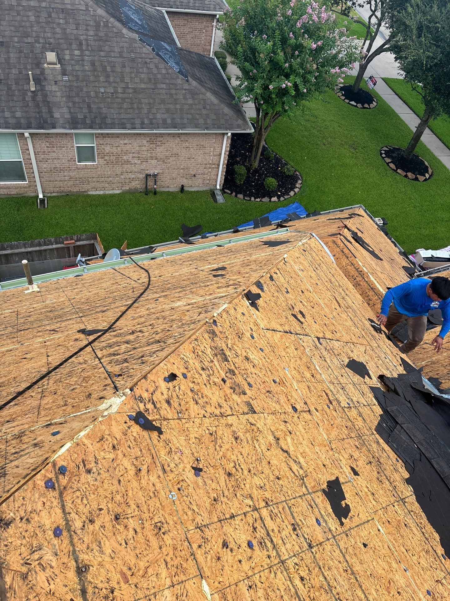 Residential Roofing Installation using Owen's Corning Duration (Lifetime) Shingles by Roof Repair Company