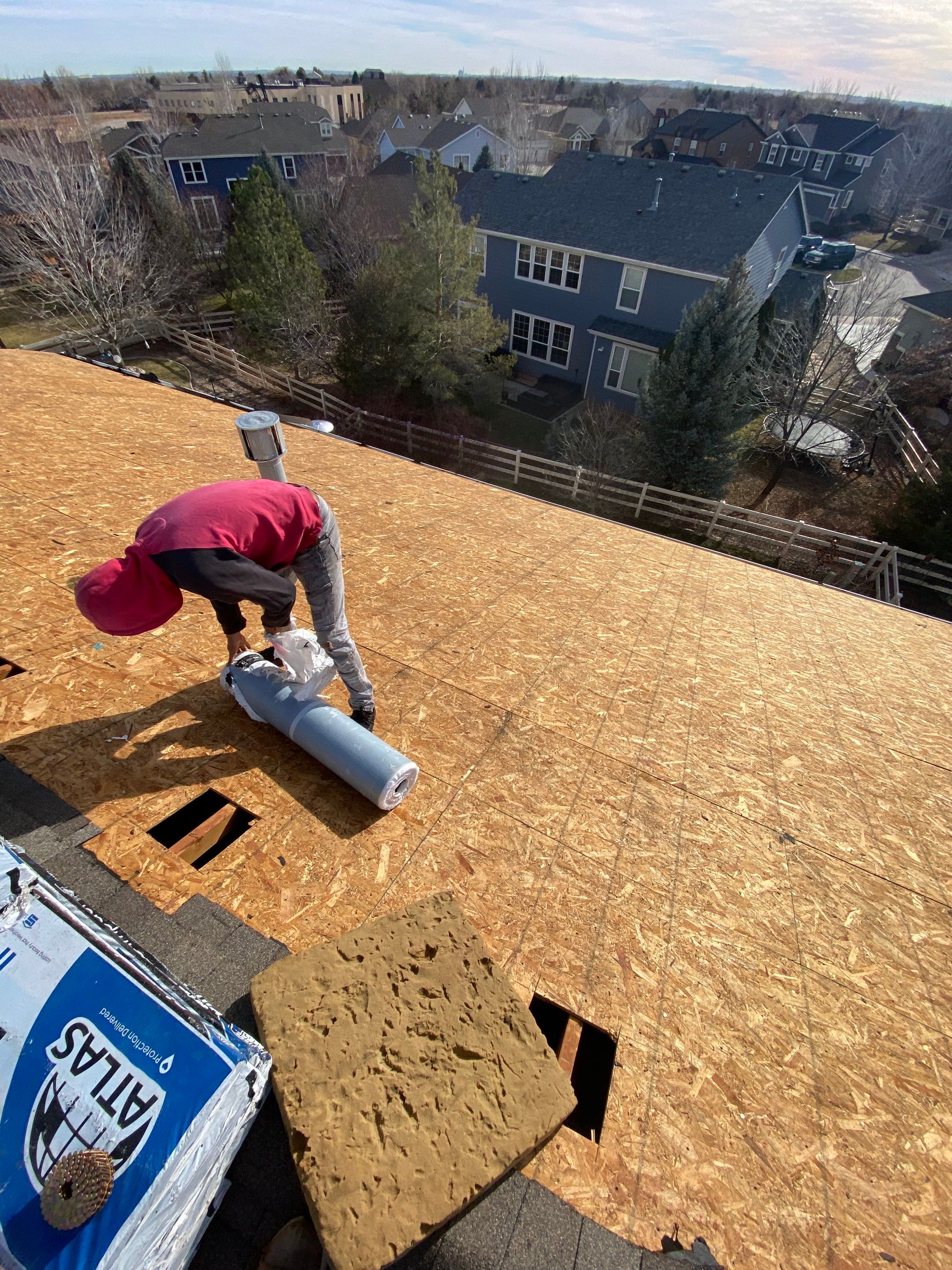 Resdiental Hail Damage Roof Replacement using Atlas Pinnacle Class 4 Impact Resistant "Weathered Wood" color by Black Belt Roofing