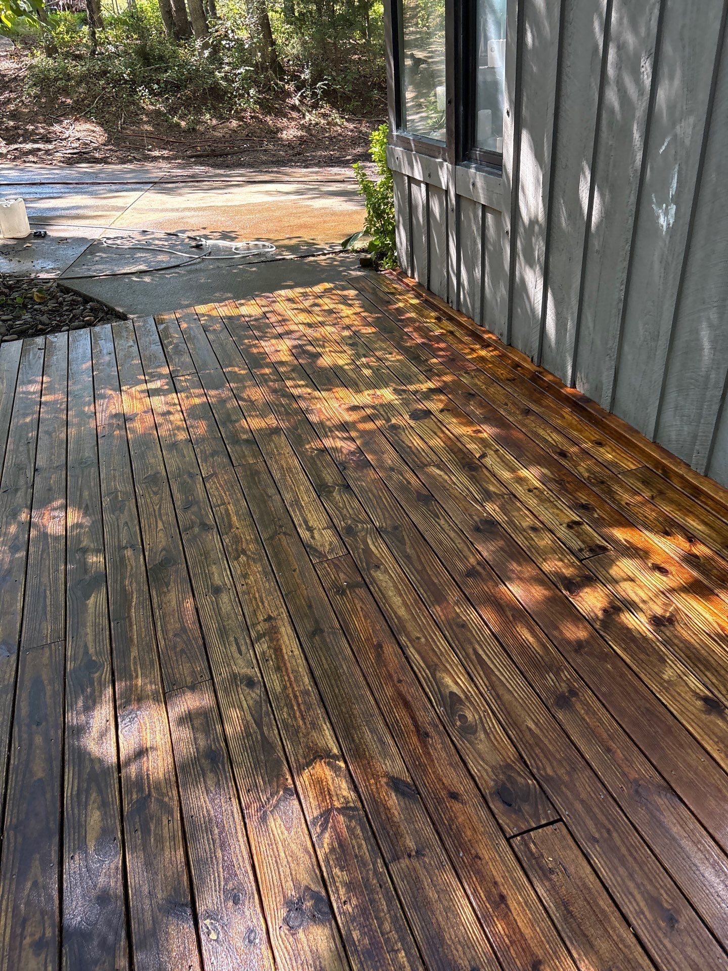Wood Deck using Wood Sealant by DuraSeal
