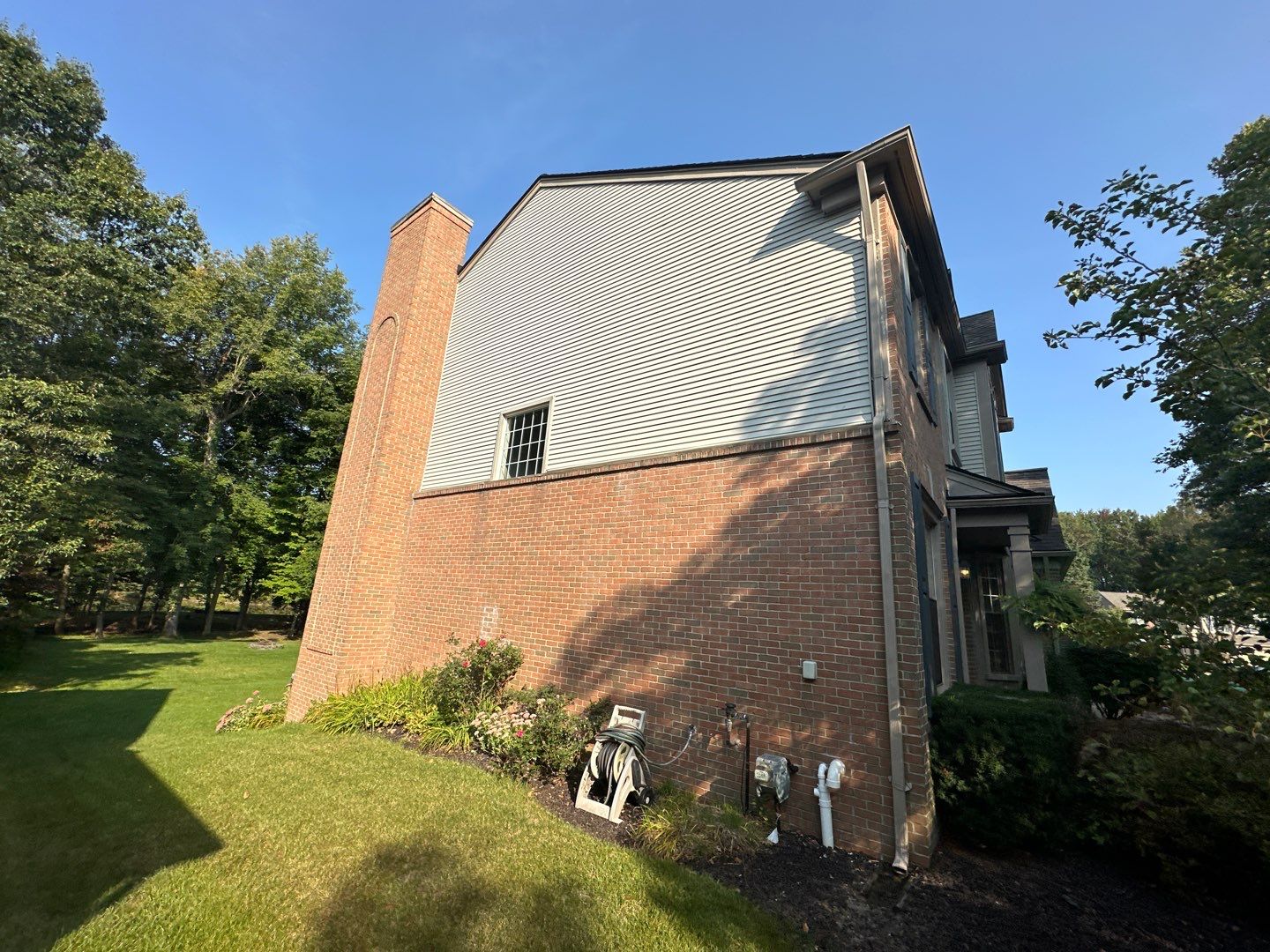 Siding Replacement using Alside Charter Oak D4.5" by 180 Contractors