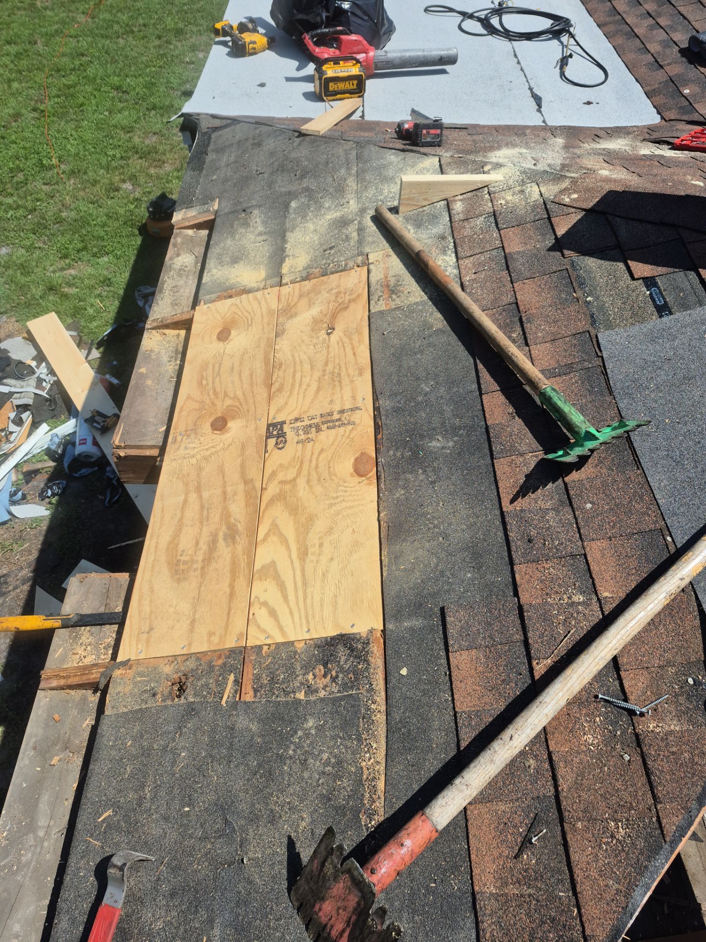 Project in St. Petersburg 33713 by Mitchell Roofing Company LLC 