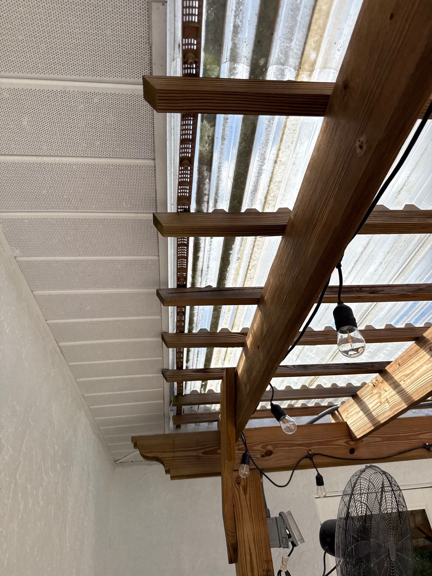 Seamless Aluminum Gutter Installation using 6 Inch Seamless Gutters in Sarasota FL by Gutter Professors