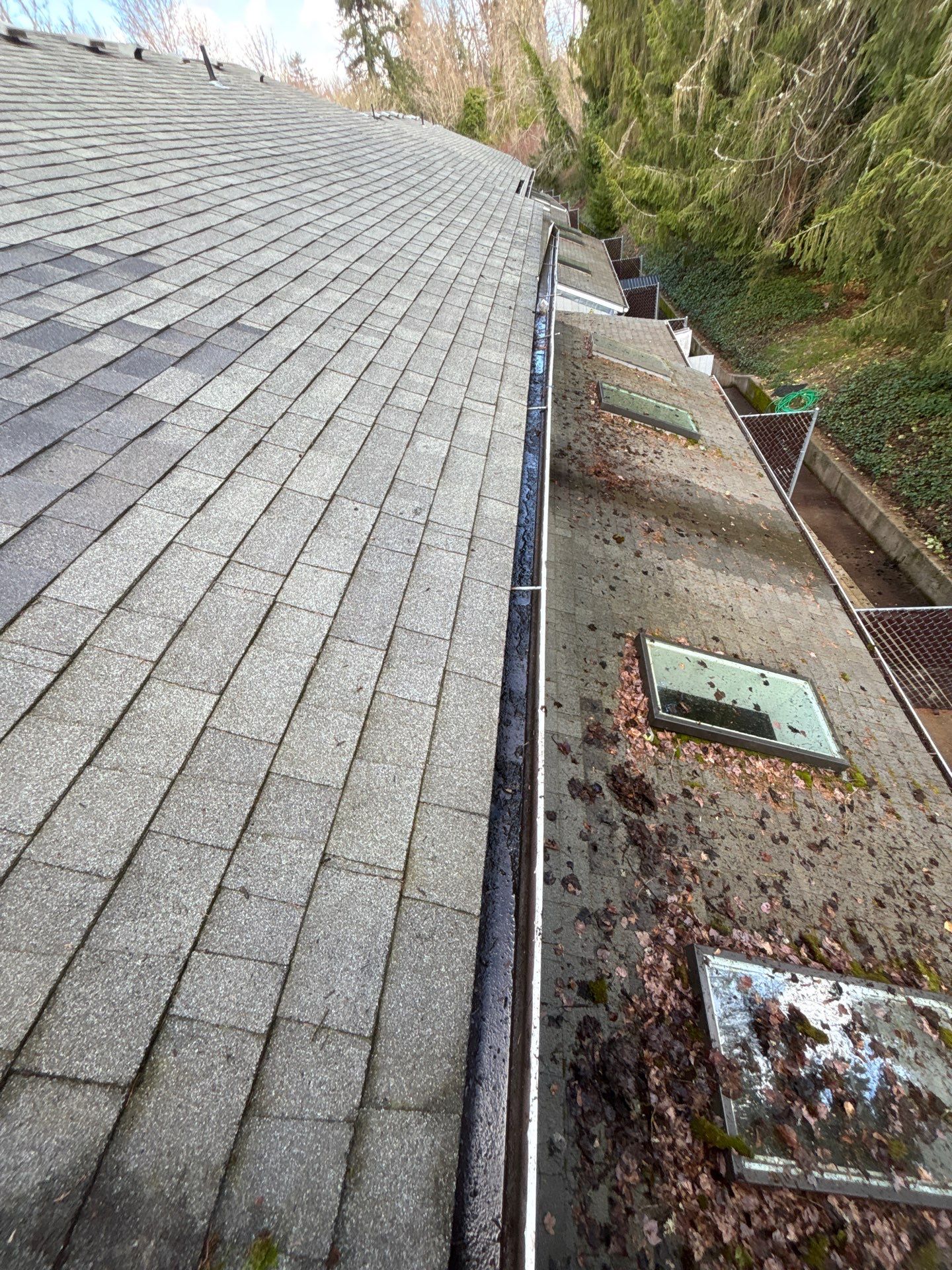 Commercial gutter cleaning Salem, OR after photo with clean gutters