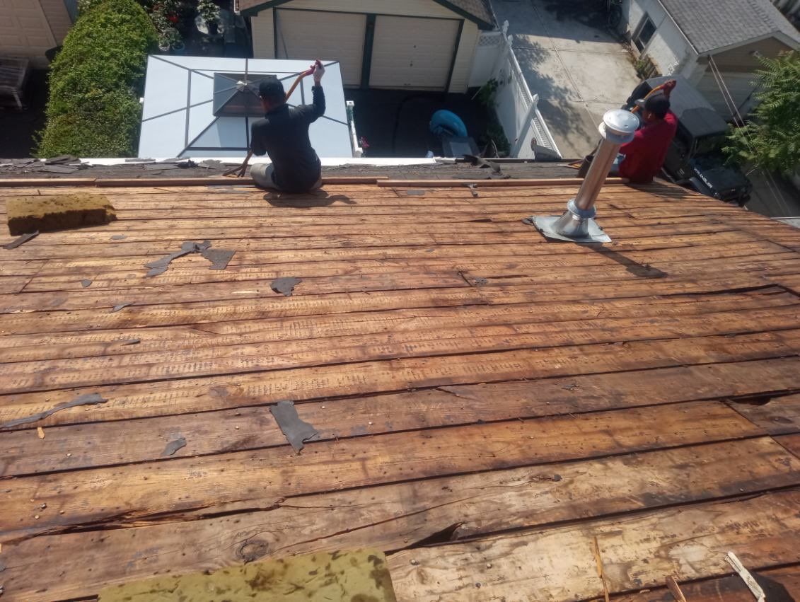 Weathered Wood Shingles by Reimagine Roofing