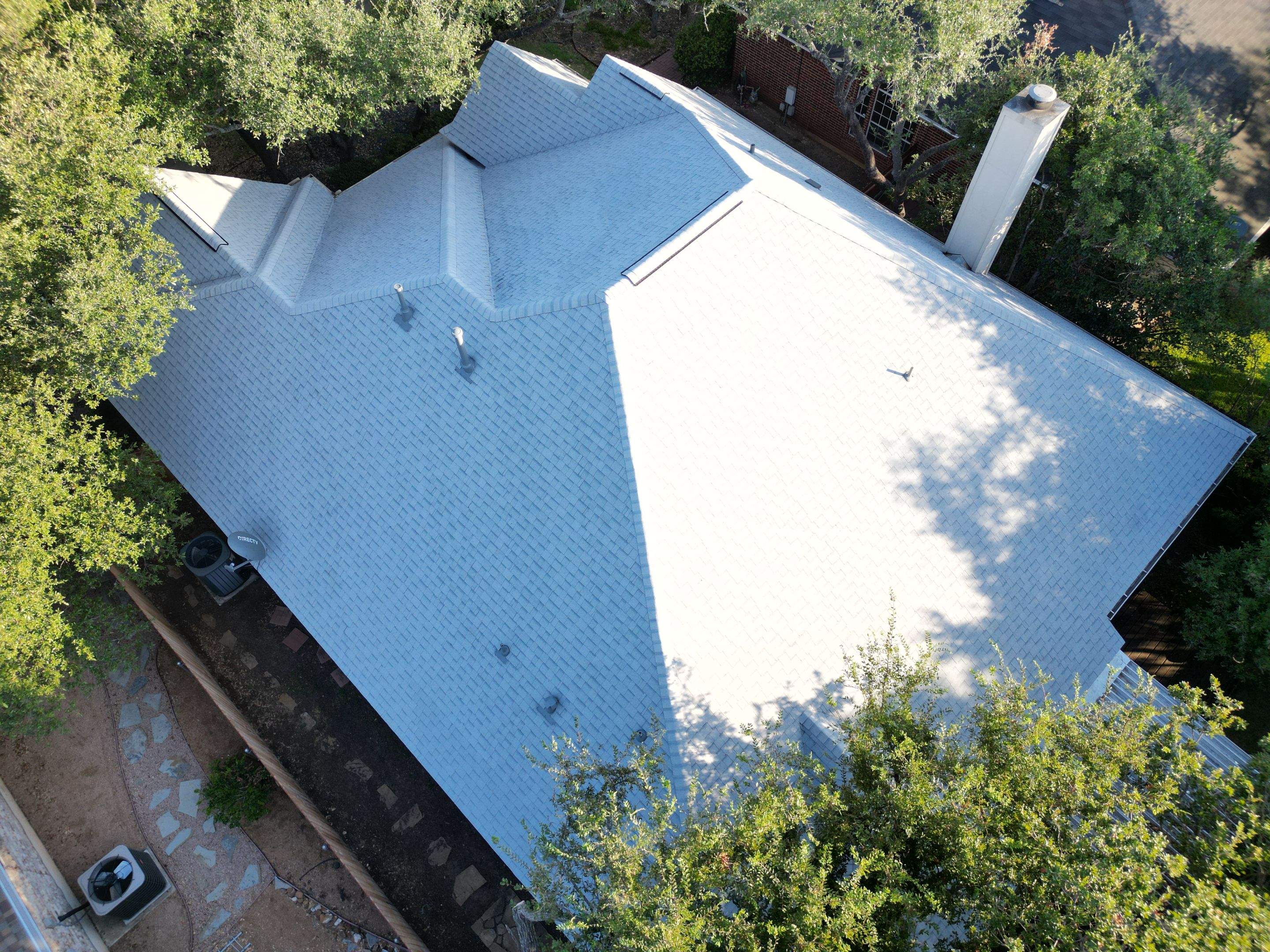 Shasta White - Owens Corning TruDefinition Duration by RoofsOnly.com