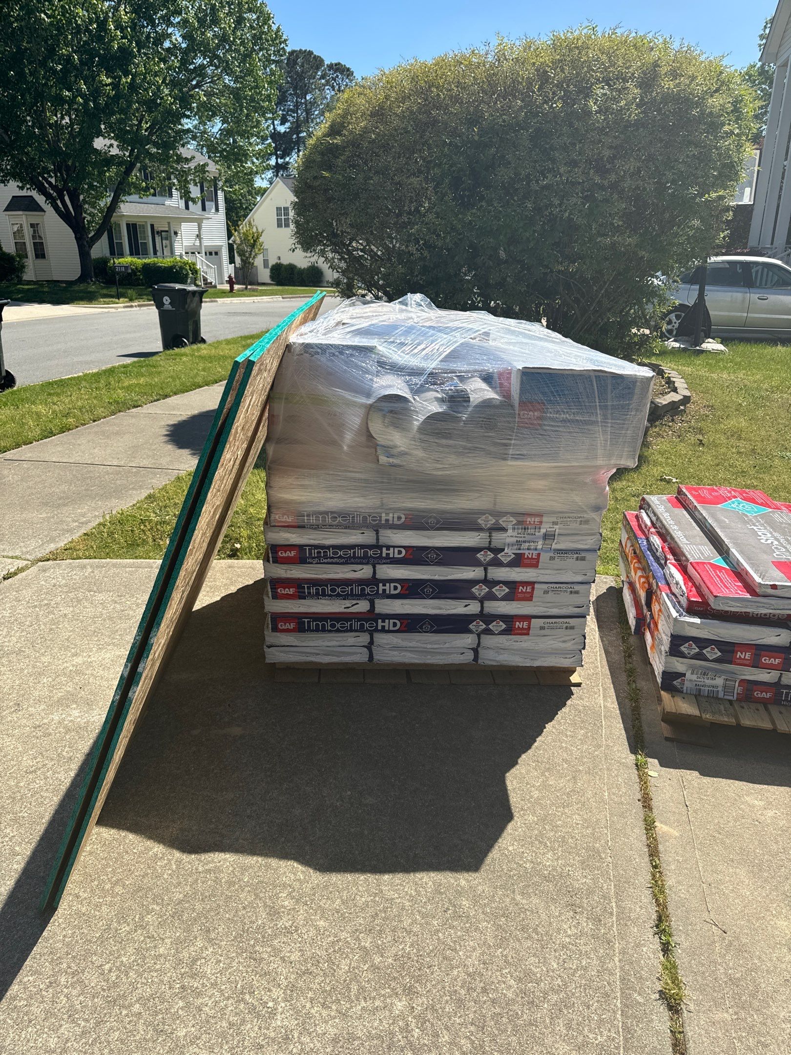 Project in Apex - Timberline HDZ Charcoal  by Pro Performance Roofing