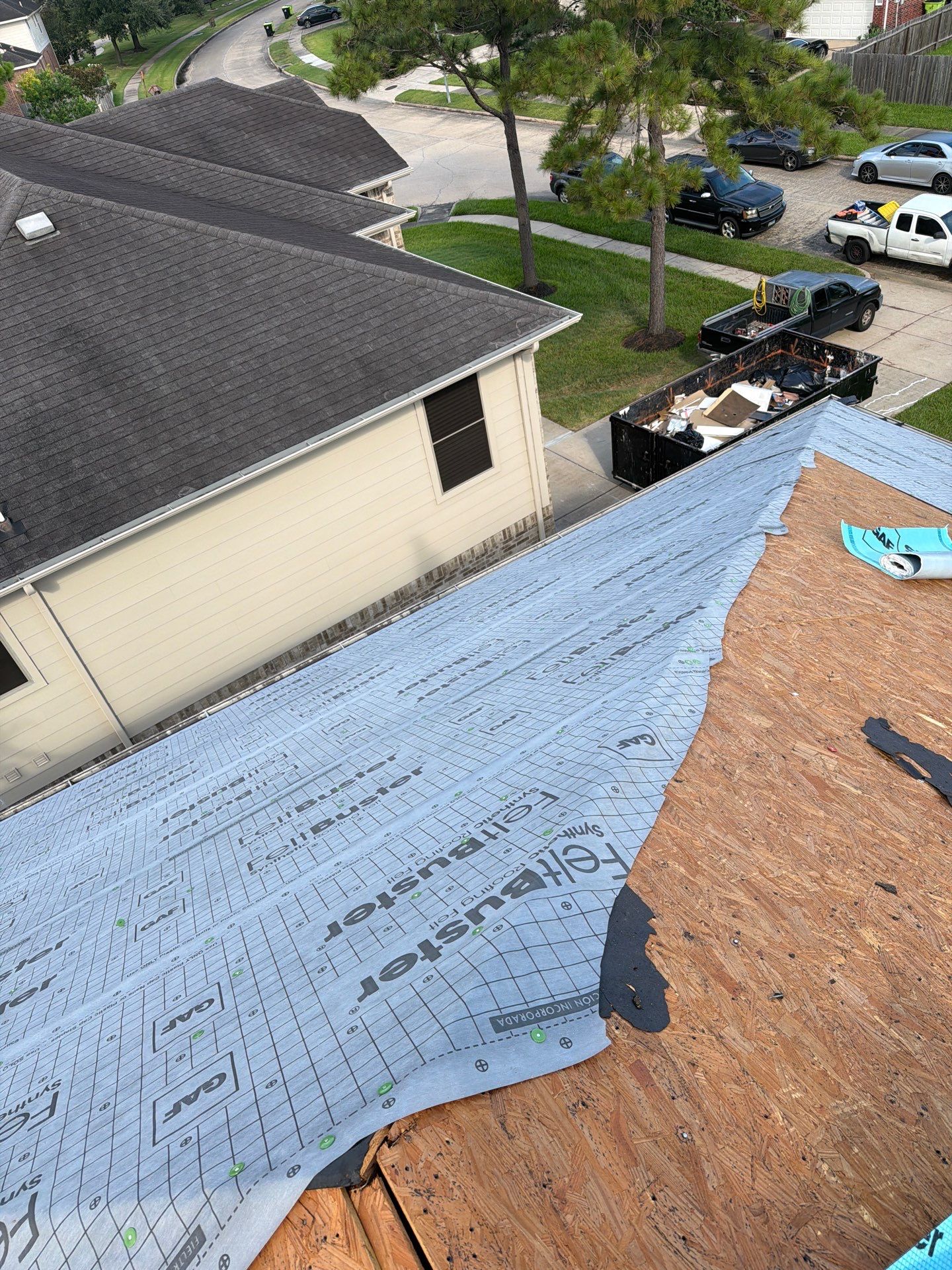 Roof Replacement in Sedona Creek, Missouri City TX by Roof Repair Company