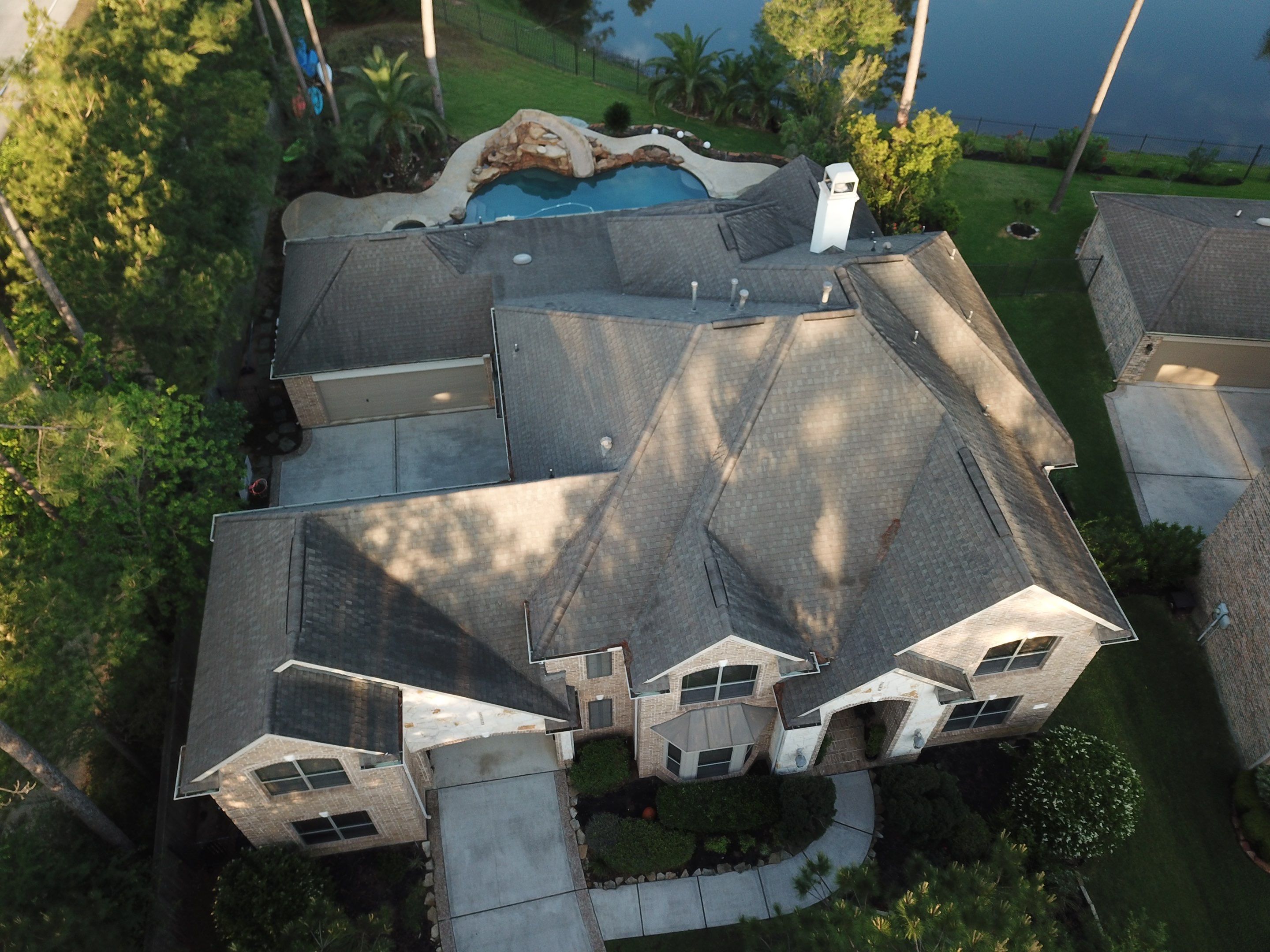 OC Duration Driftwood by HHH Roofing & Construction