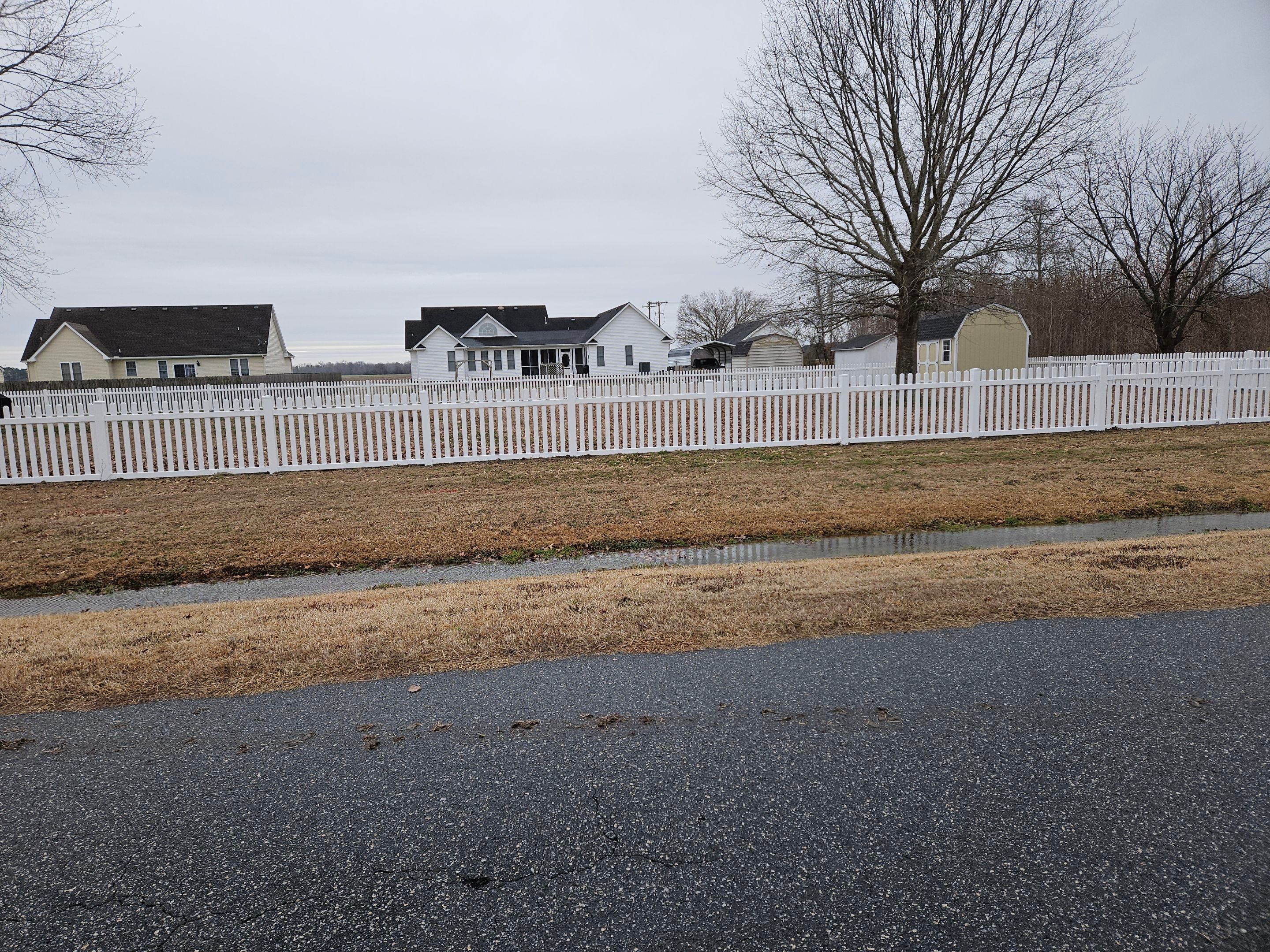 White Picket Wonder by Tidewater Trim & Deck