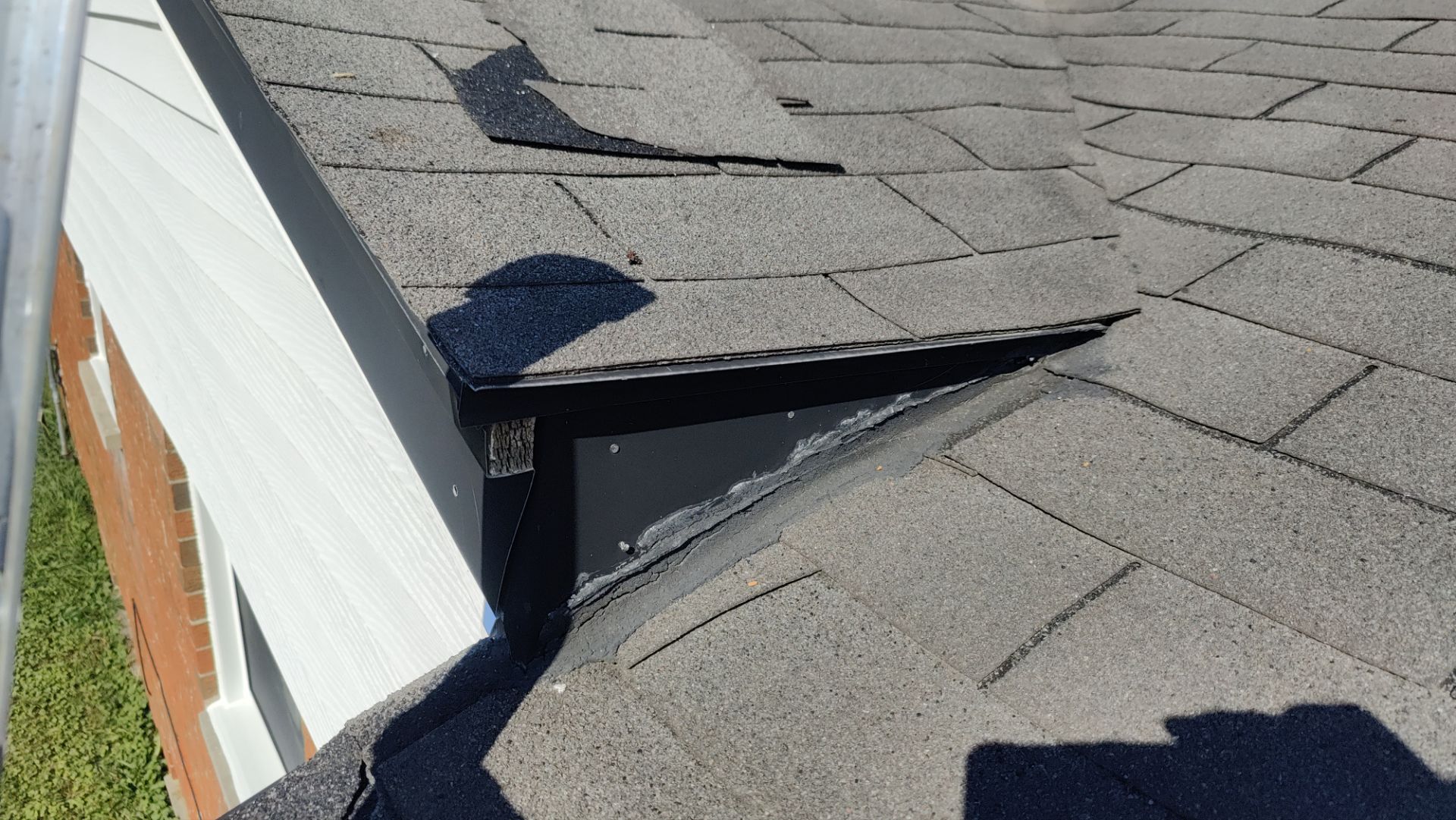 Roof Replacement using Owens Corning Brownwood by 180 Contractors