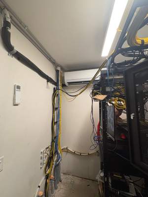 Structured cabling installation by CimaSolutions