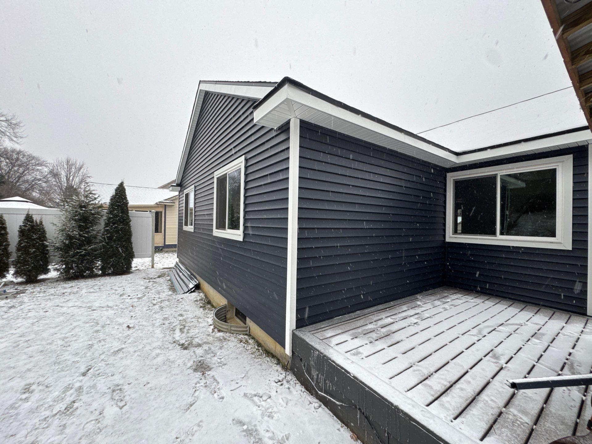 Siding Replacement using Alside Charter Oak D4.5" Riveria Dusk by 180 Contractors