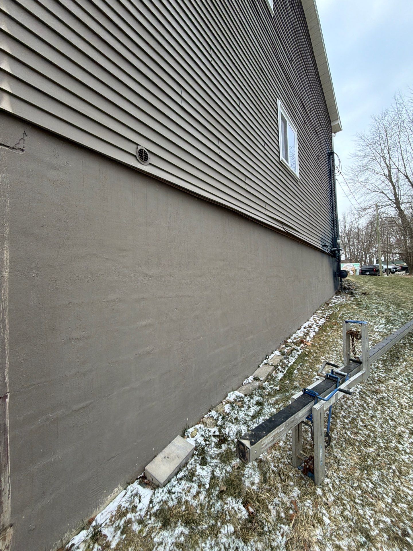 Siding Replacement using Alside Charter Oak D4.5" by 180 Contractors
