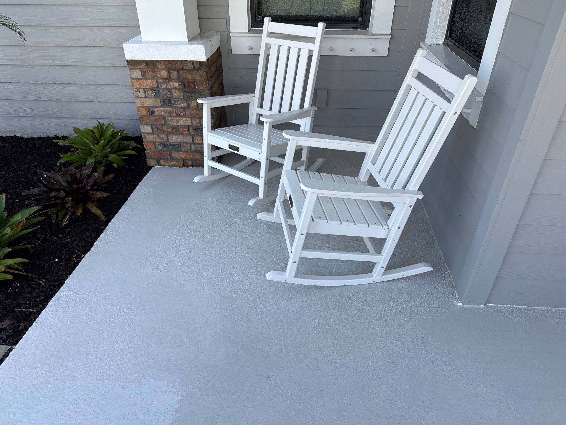 Concrete Driveway & Sidewalk Cleaning — Canoe Creek Community, Parrish, FL by Sunshine AquaWash