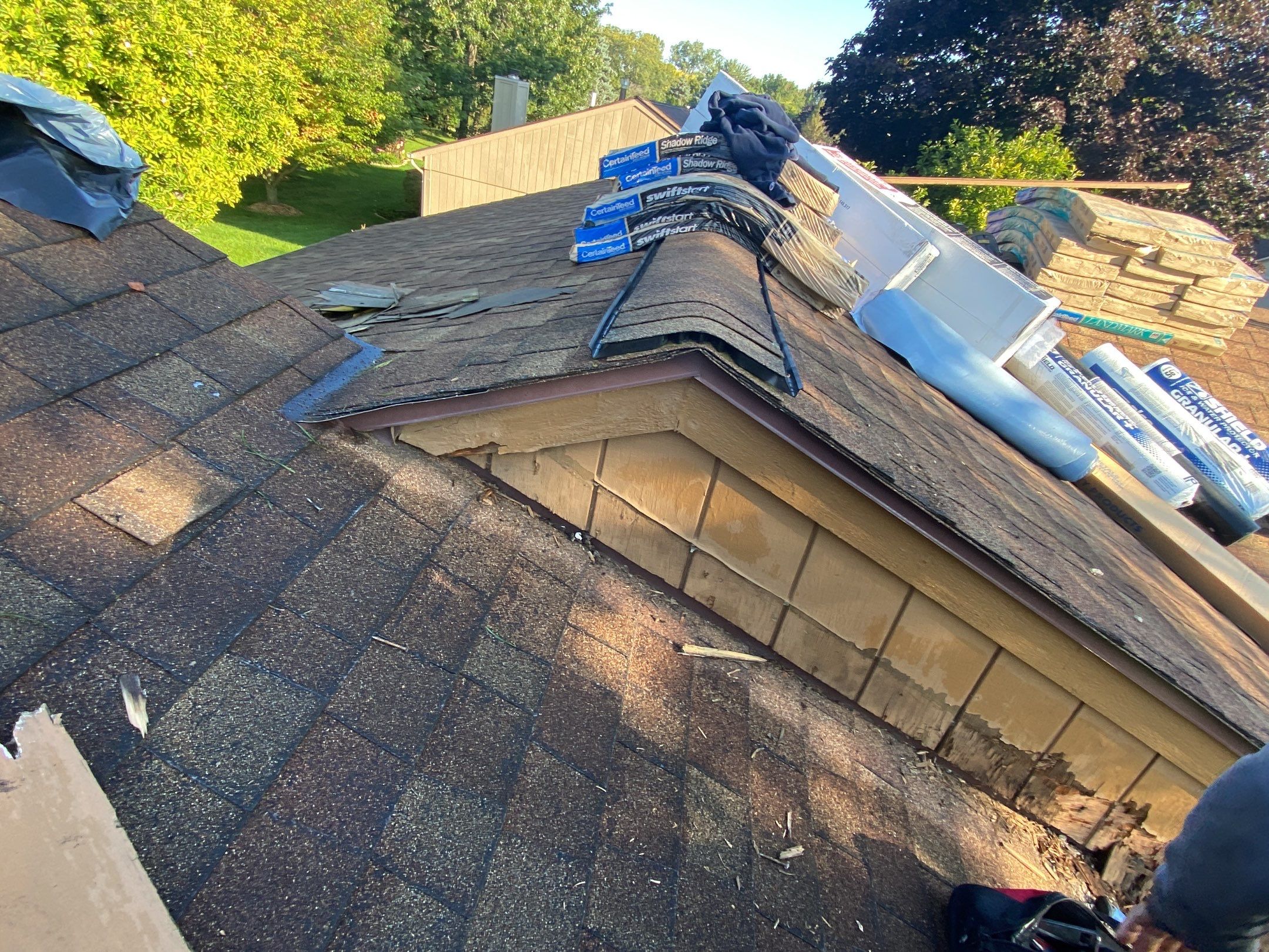 Roof Replacement using CertainTeed Landmark by 180 Contractors