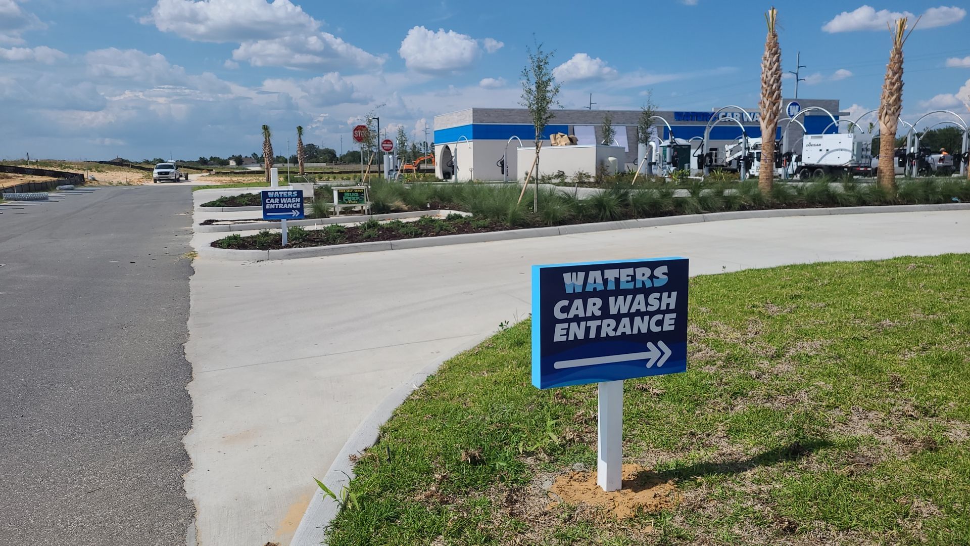 Pylon Sign and Channel Letters for Waters Car Wash by SignCrafters