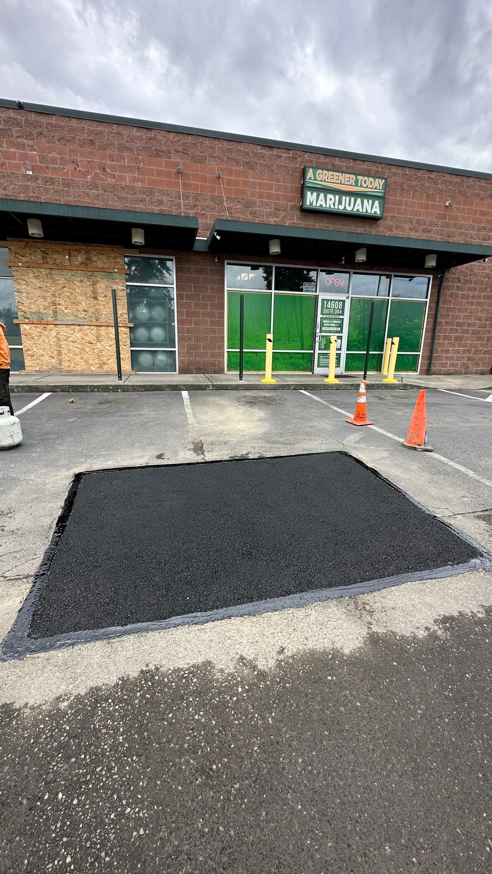Eugene | Asphalt Patch Repair  by Jireh Asphalt & Concrete Inc 