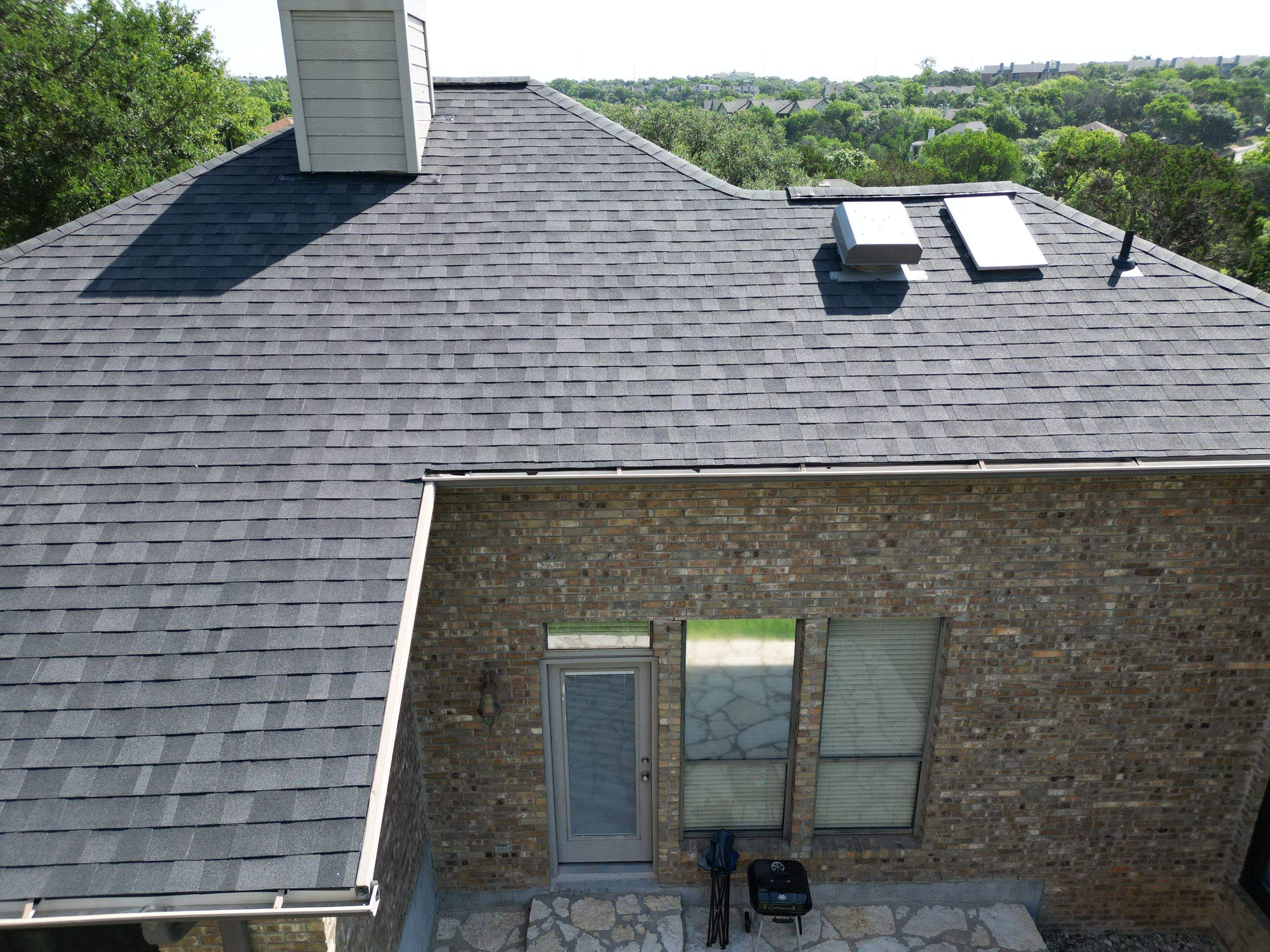 Onyx Black - Owens Corning TruDefinition Duration by RoofsOnly.com