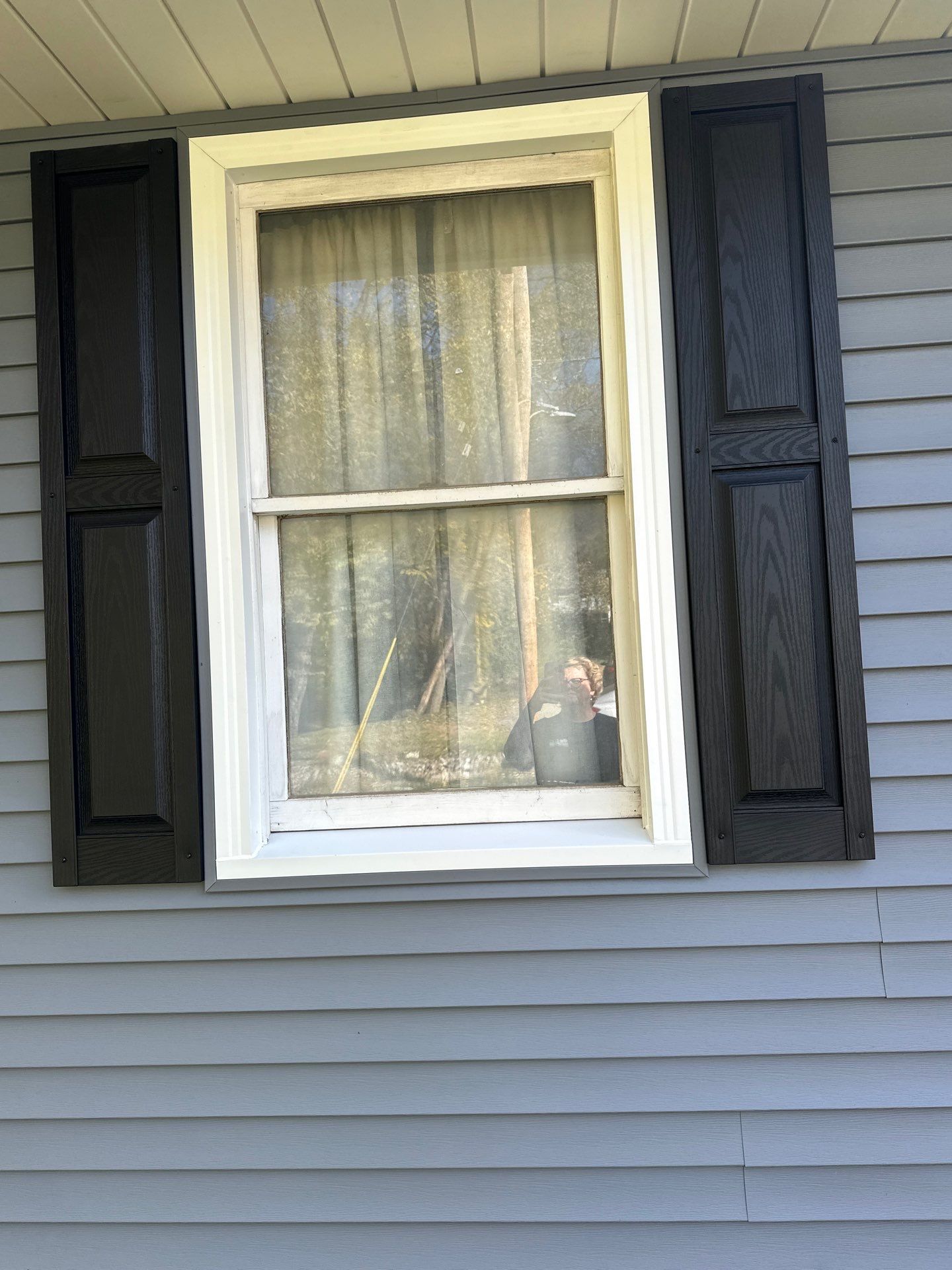 Feeling Blue in Weston Mo - Time for a Makeover  by EEC  Windows, Siding & Roofing 