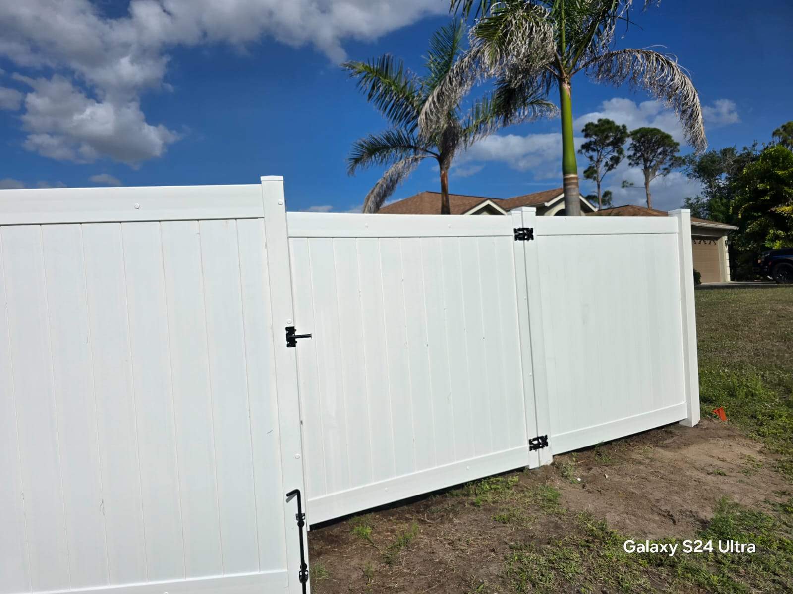 Residential White Vinyl Privacy Fence Installation in North Port by True Fence LLC