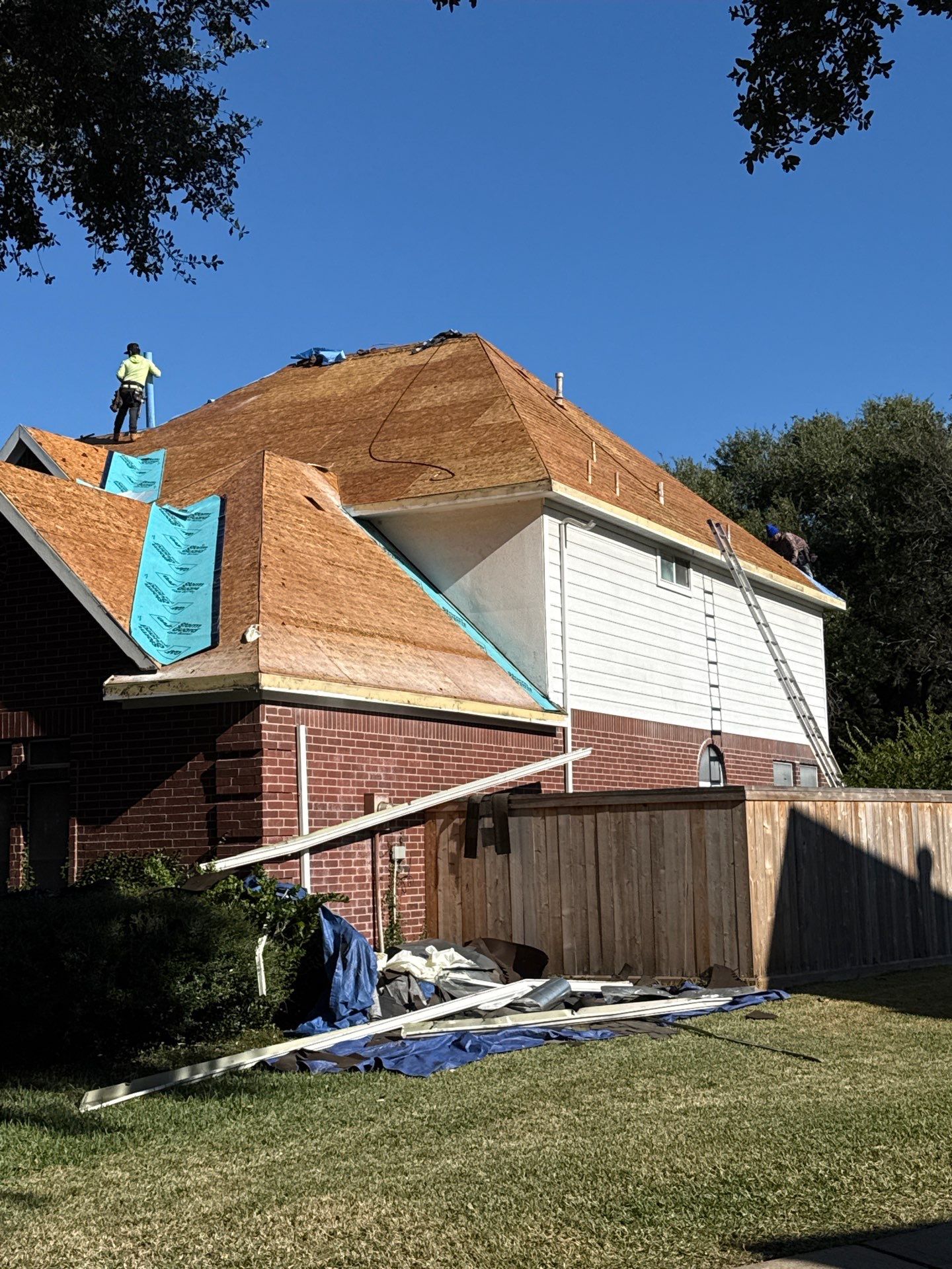 GAF HDZ - Charcoal by Elite Roofing LLC