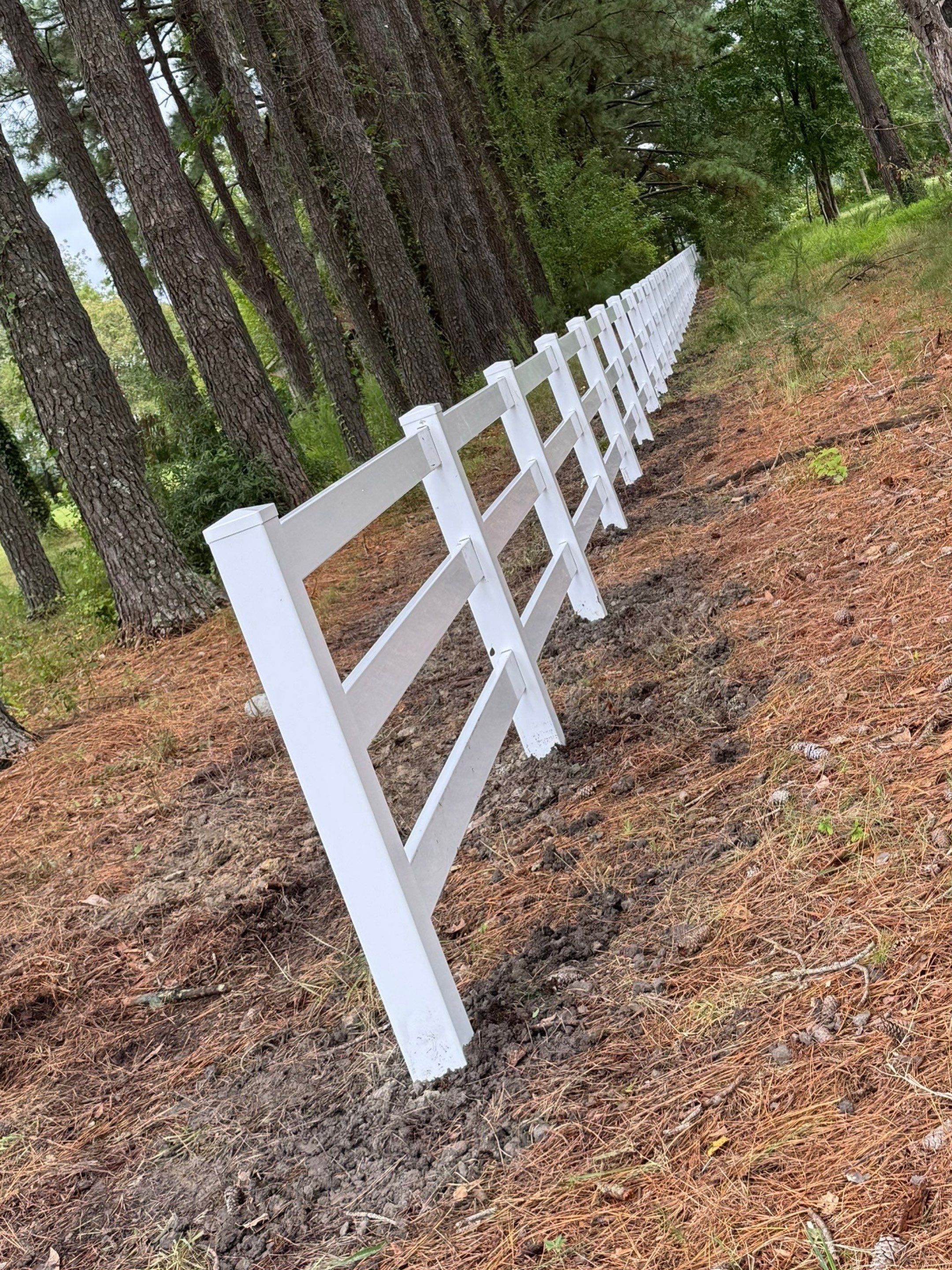 Distinctive Fencing for Distinctive Homes by Tidewater Trim & Deck
