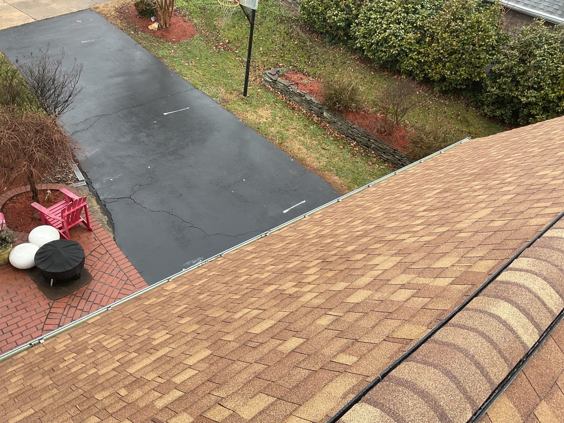 Springfield CertainTeed Landmark in Resawn Shake by RM Banning, Inc.