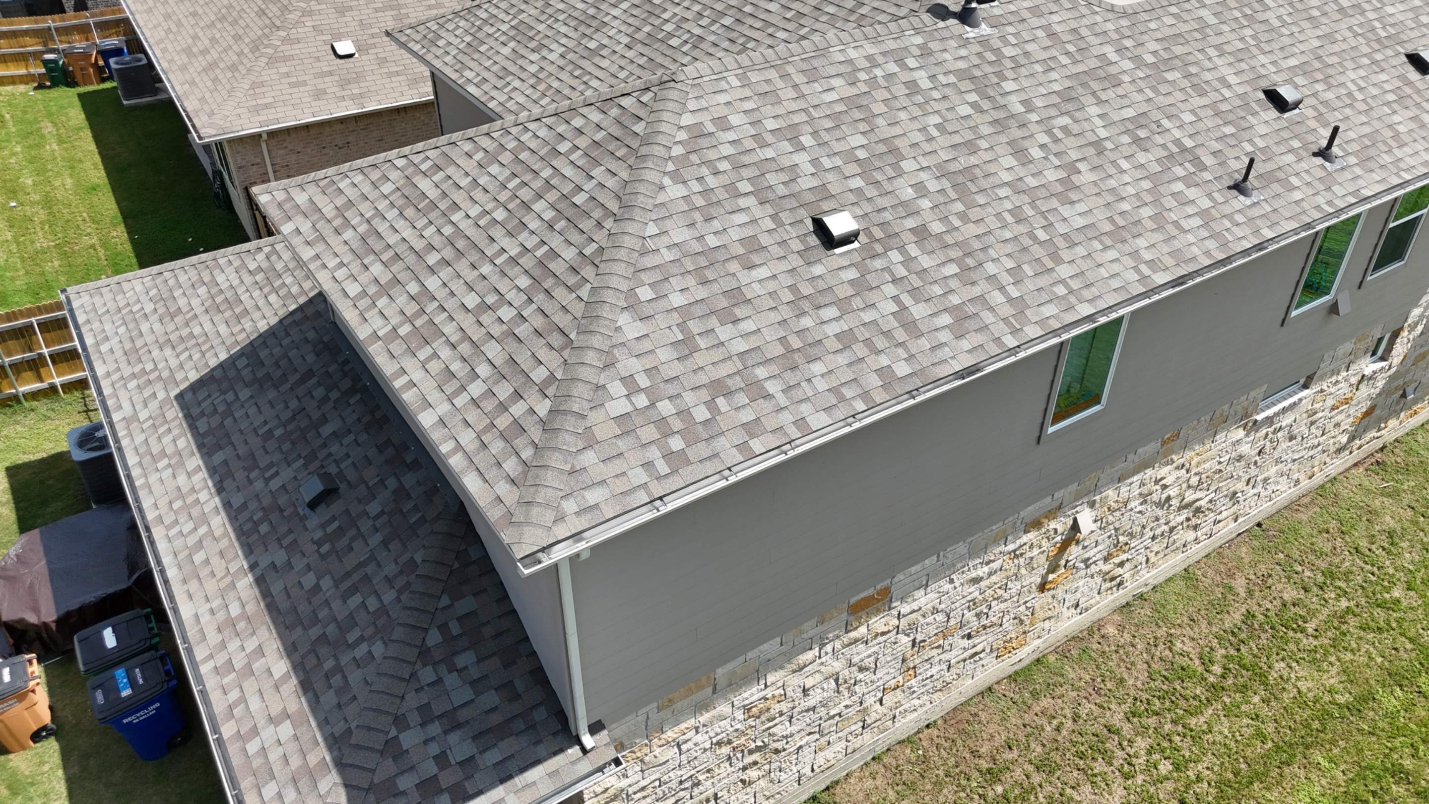 Driftwood - Owens Corning TruDefinition Duration by RoofsOnly.com