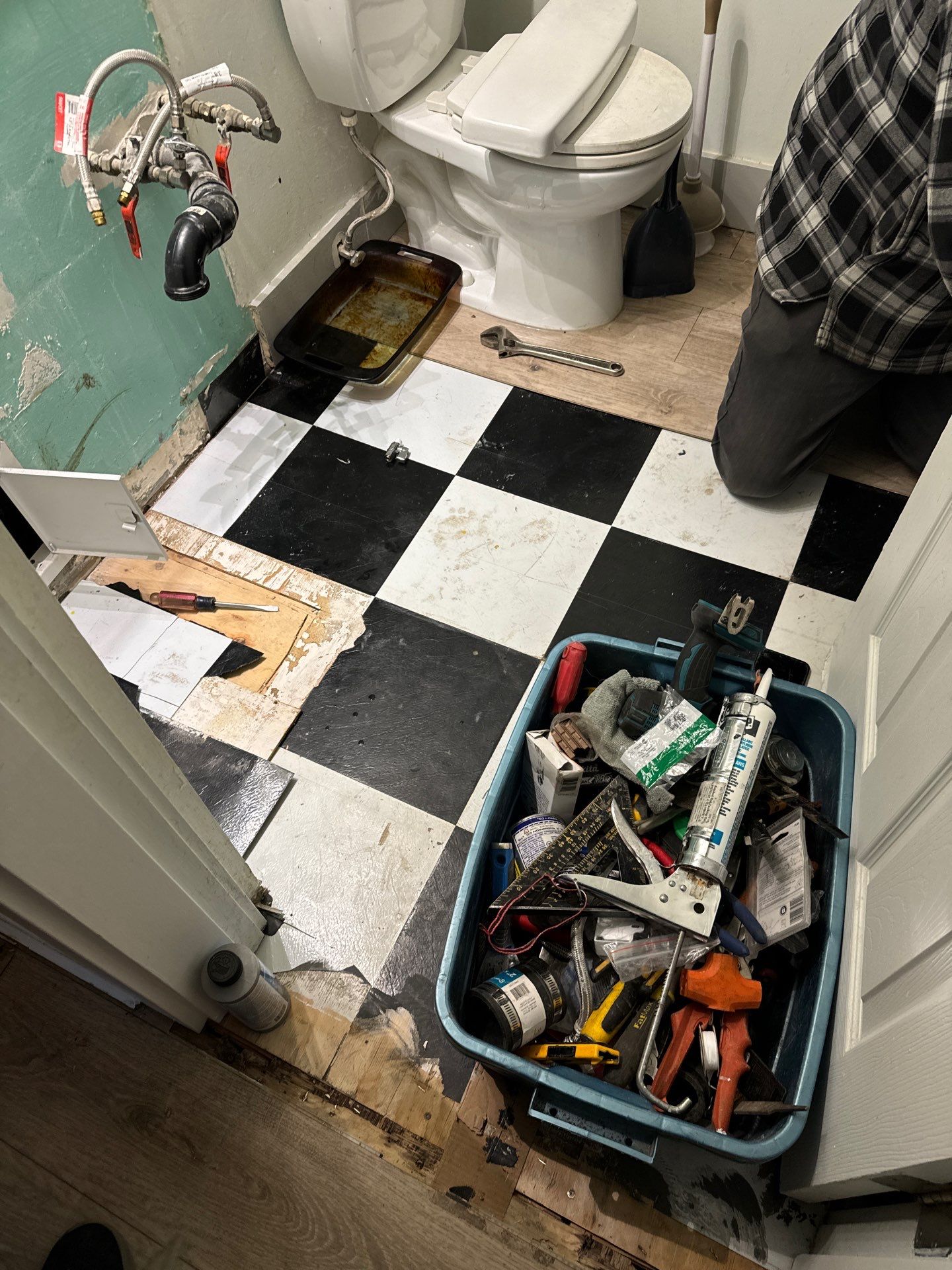 Kitchen Flooring & Bathroom Upgrade by YVR Construction Group