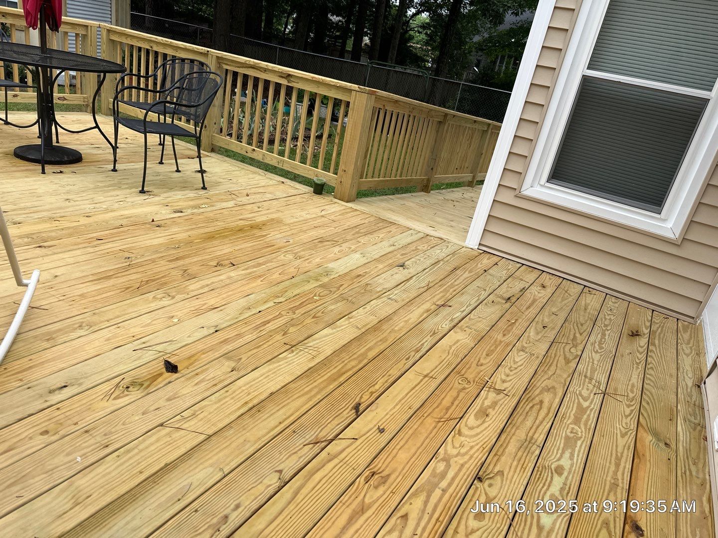 Wood Deck using Wood Sealant by DuraSeal