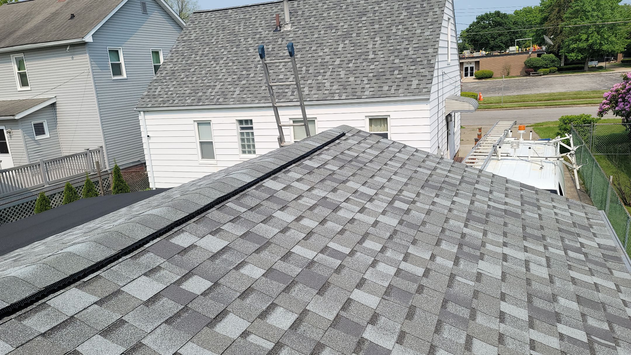 ATLAS PINNACLE COLOR: COASTAL GRANITE by Eagle Eye Roofing