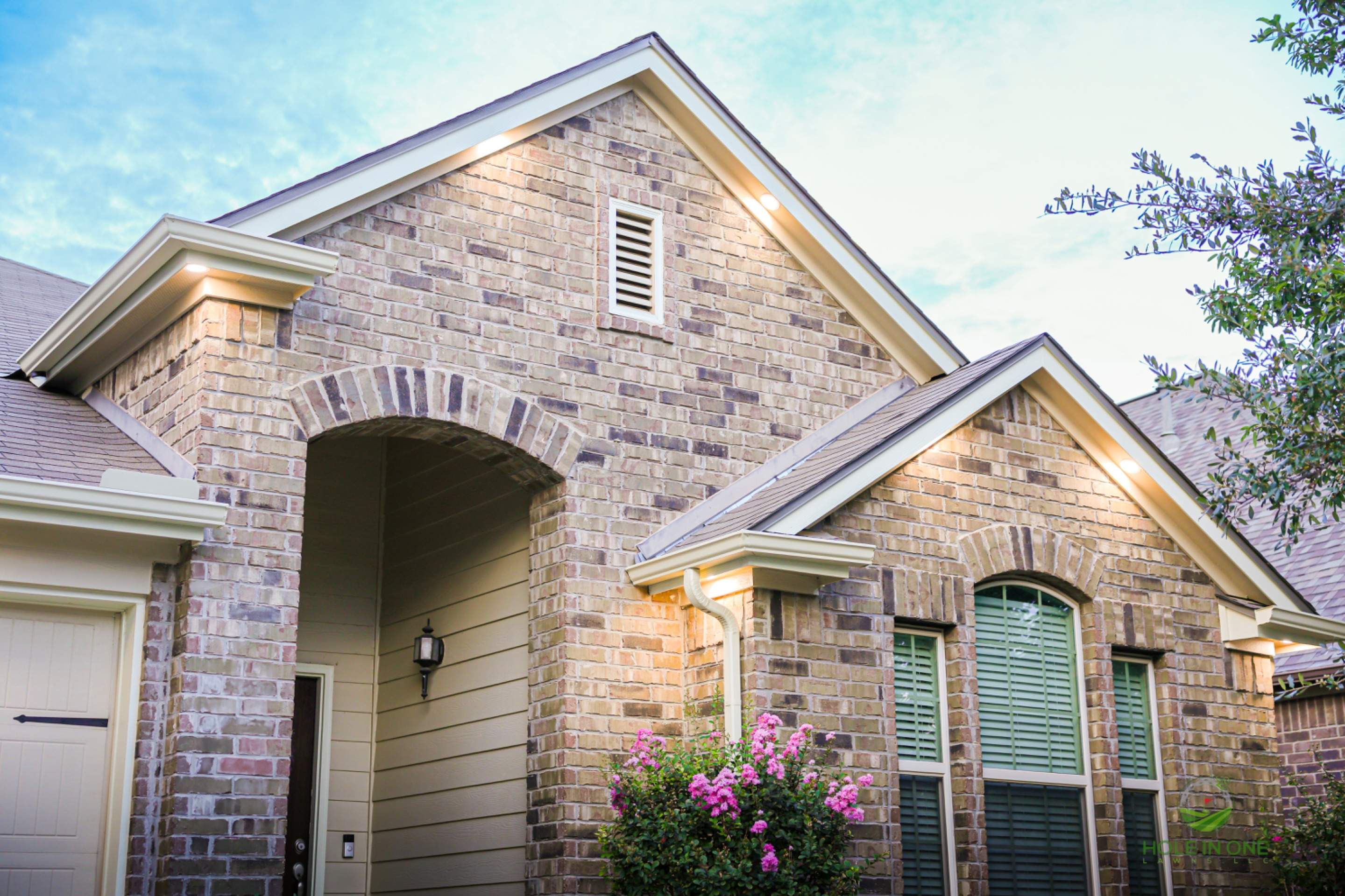 Wortham Oaks, San Antonio Tx. by Hole In One Lawns, LLC