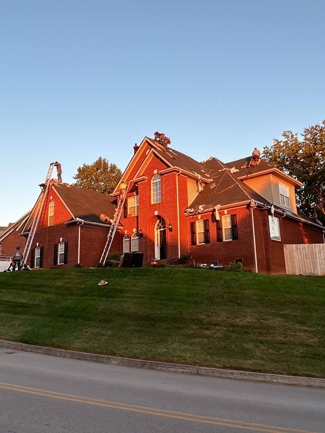Knoxville Roof Replacement by Undersun Roofing 