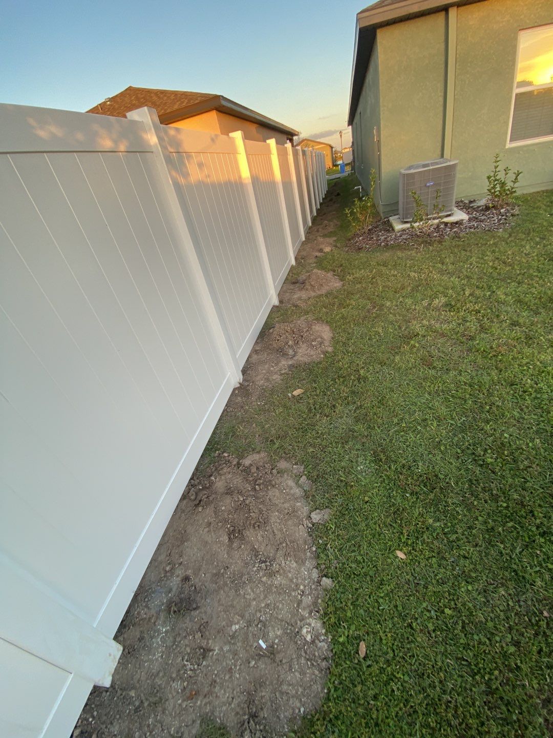 Ruskin, FL  6 ft. Tall White Vinyl Privacy Fence  by Asap fence and gates, LLC