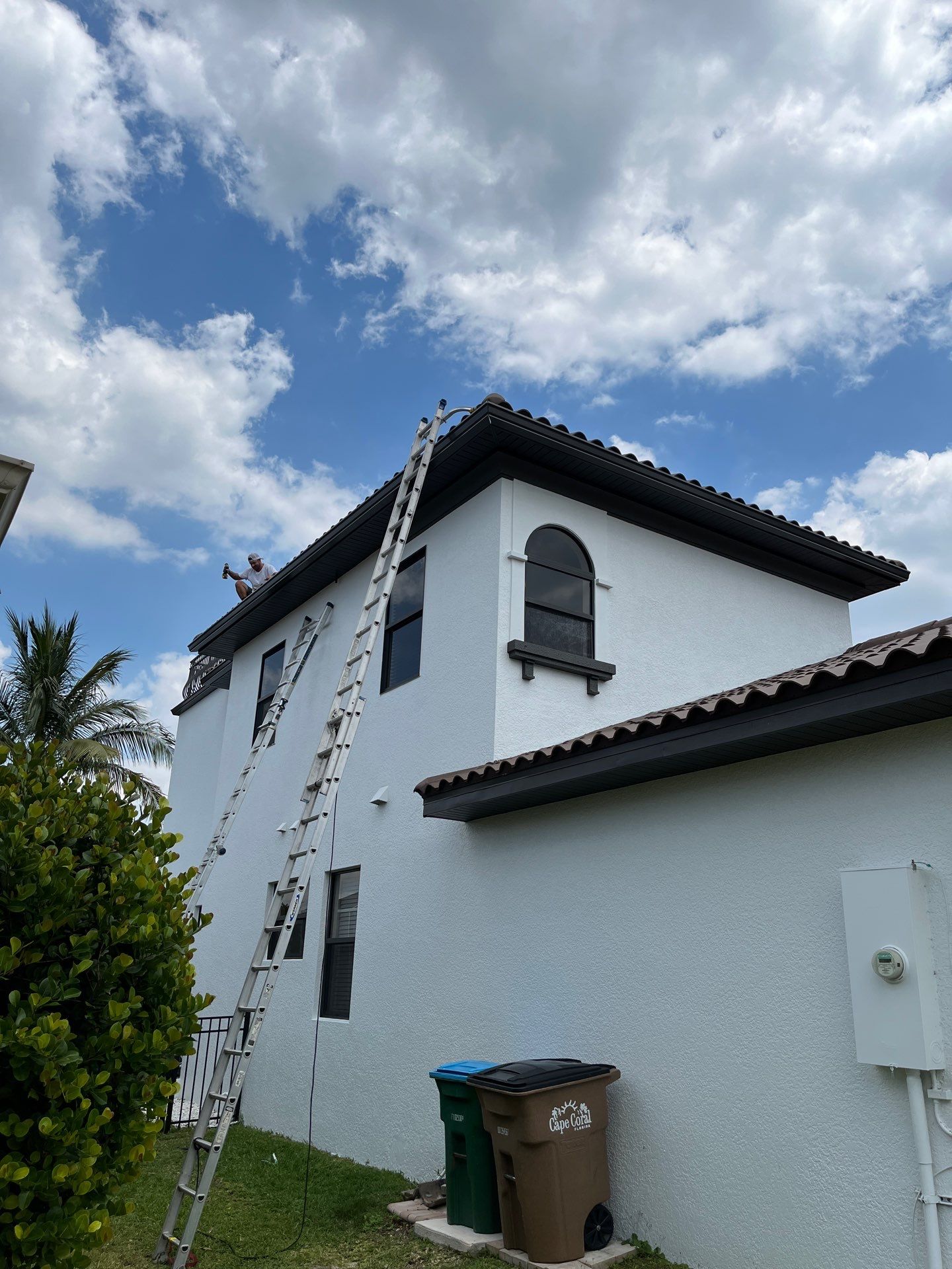 Stylish seamless gutters in Cape Coral FL by Gutter Professors