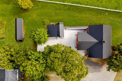 Metal Roof-black