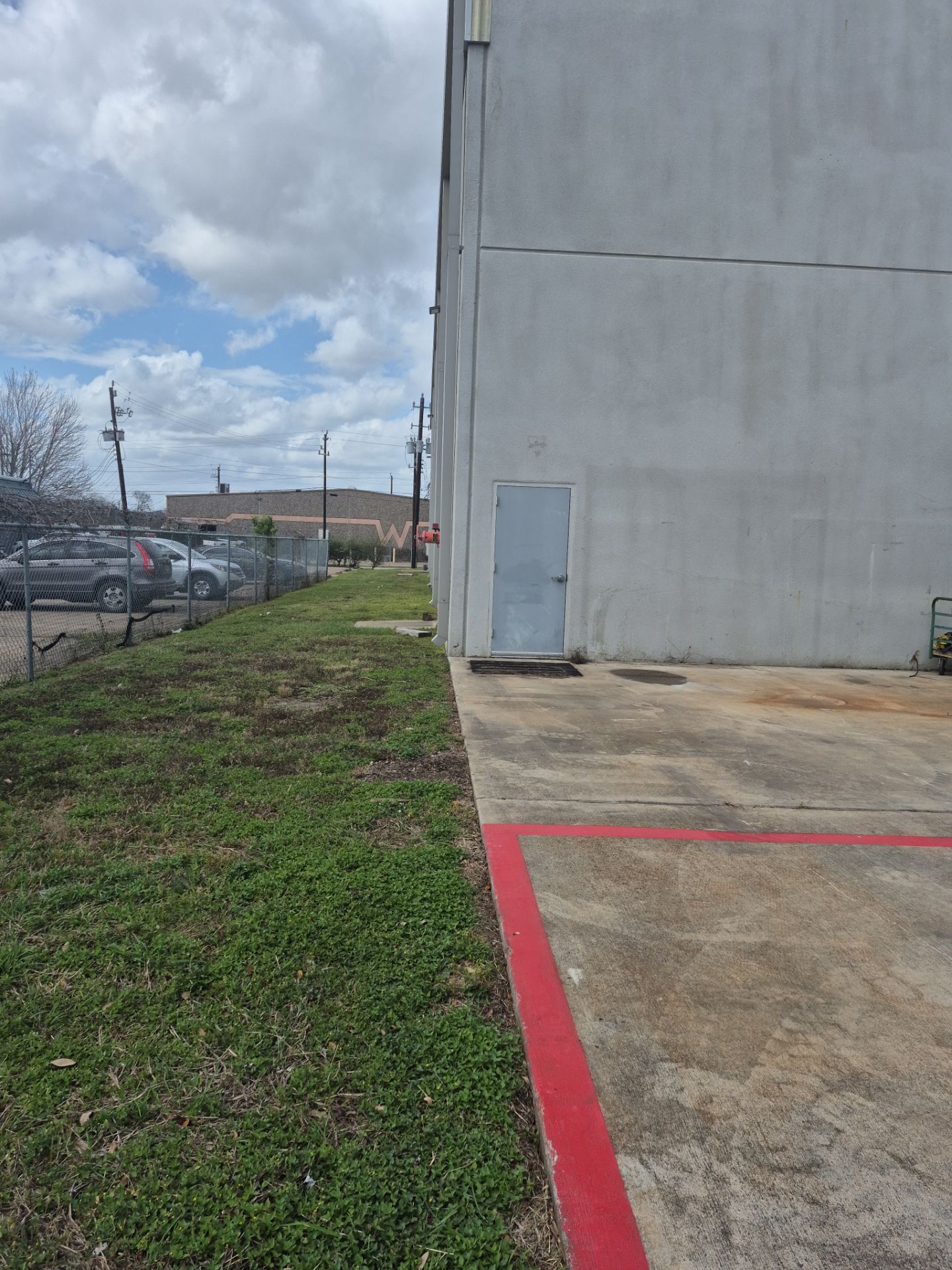 Commercial Chain Link DWG & Fence Installation by Tim's Fences