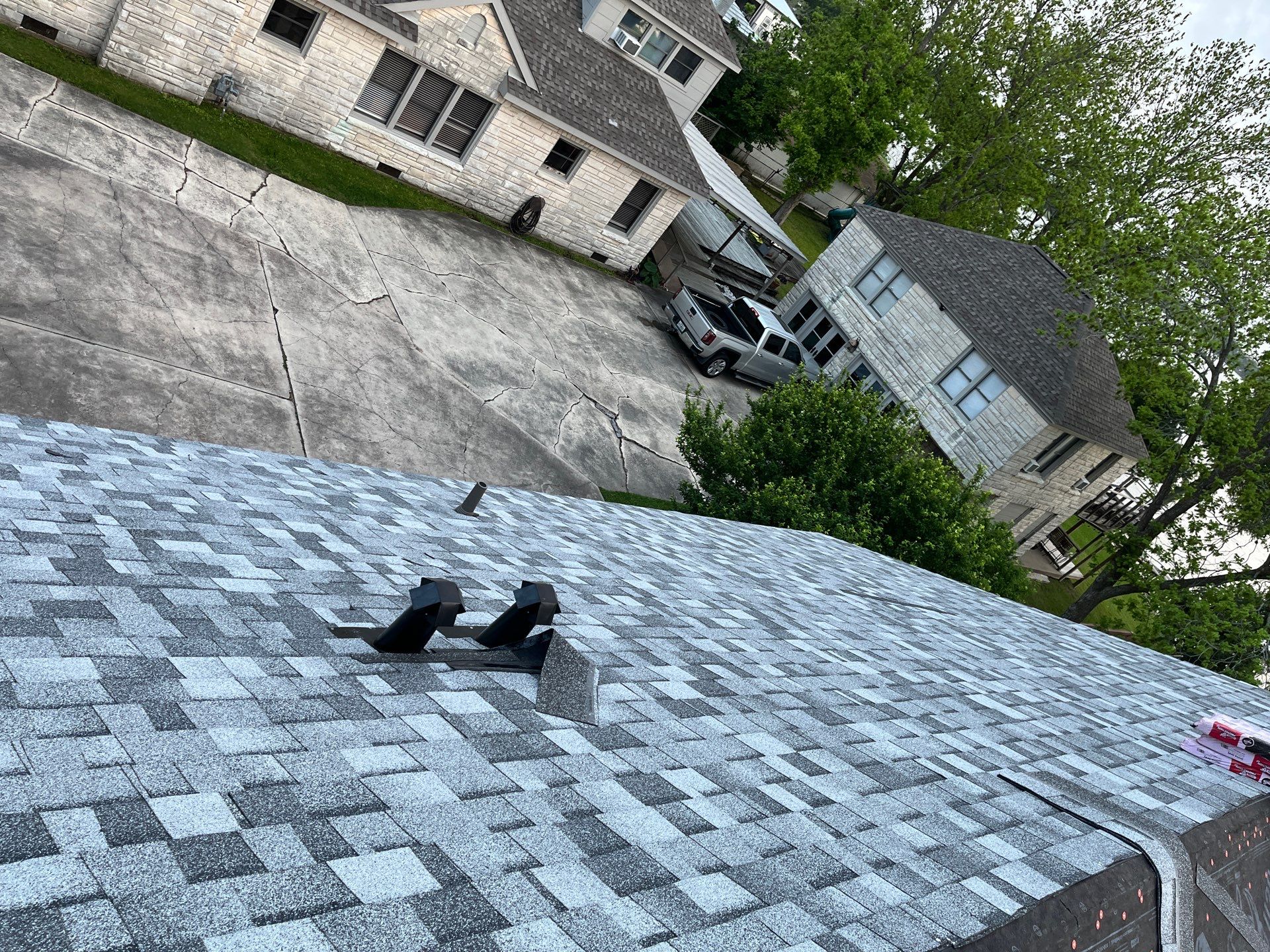 Residential Roofing Installation using Owen's Corning Duration (Lifetime) Shingles by Roof Repair Company