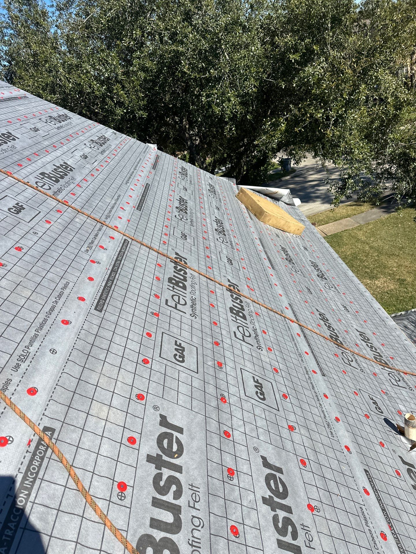 Roof Replacement in The Forest of Friendswood, Friendswood TX by Roof Repair Company