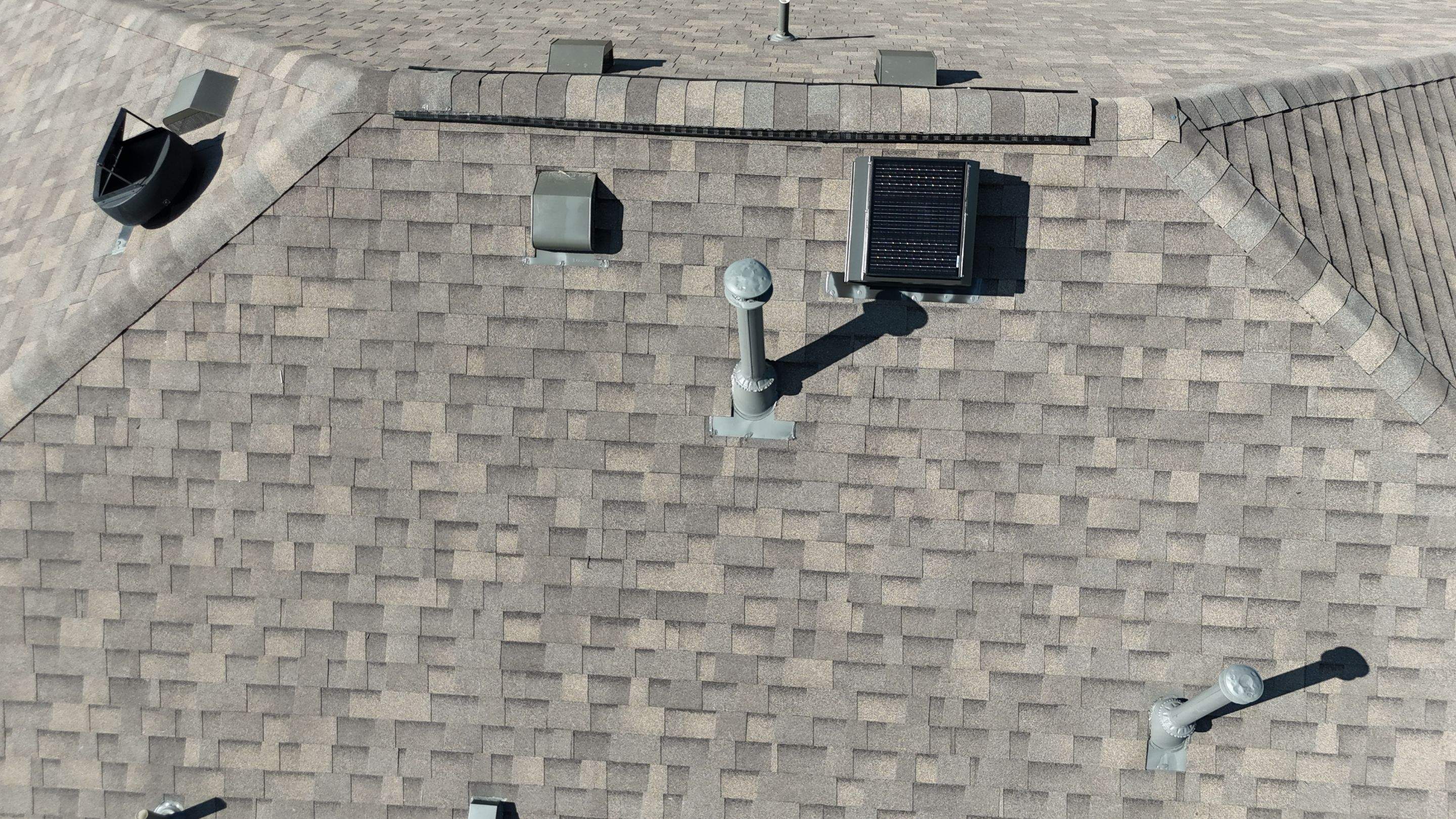 Weathered Wood - Malarkey Vista by RoofsOnly.com