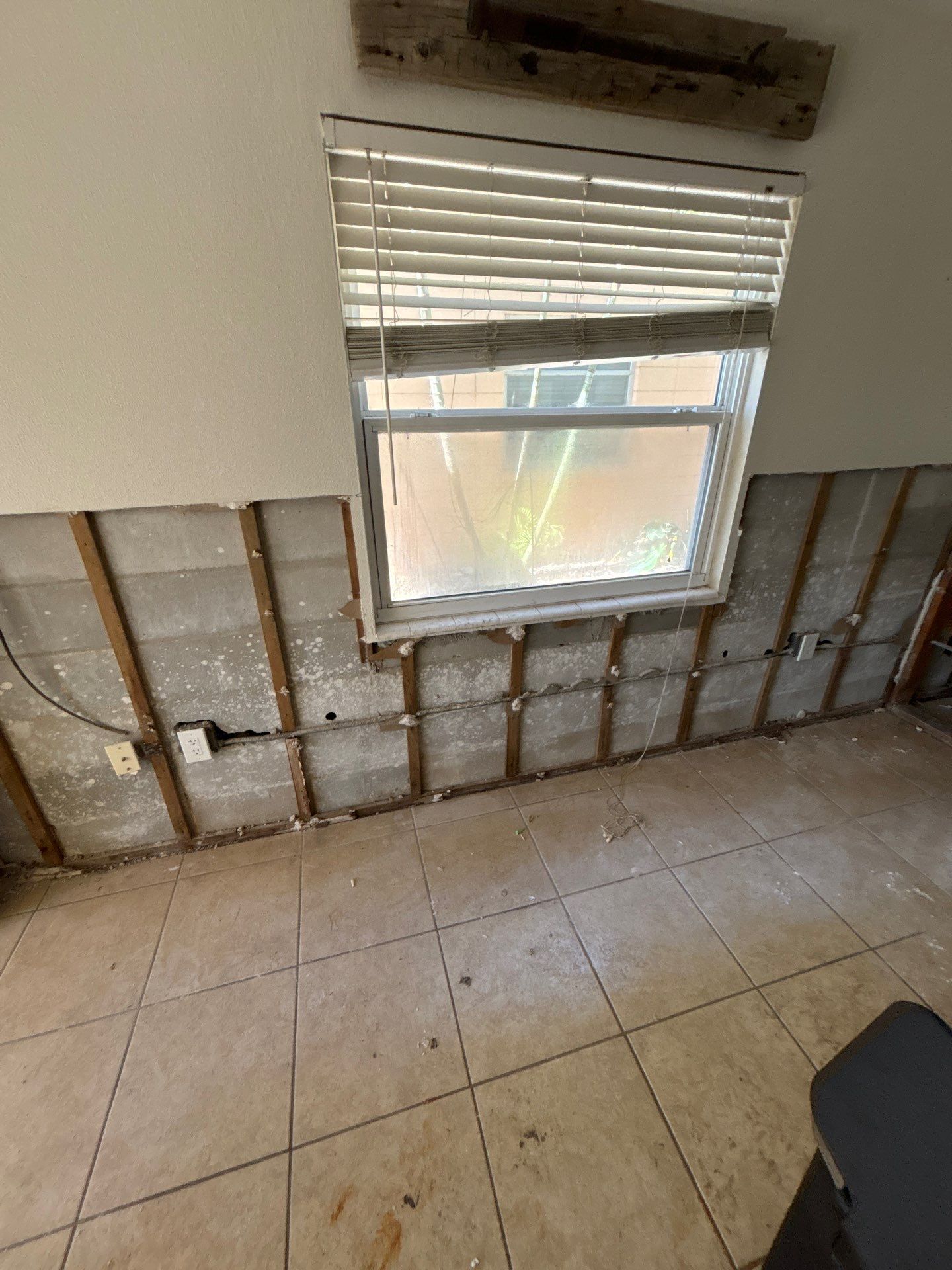 Bradenton Water Damage Repair by Ampm Restoration Services 