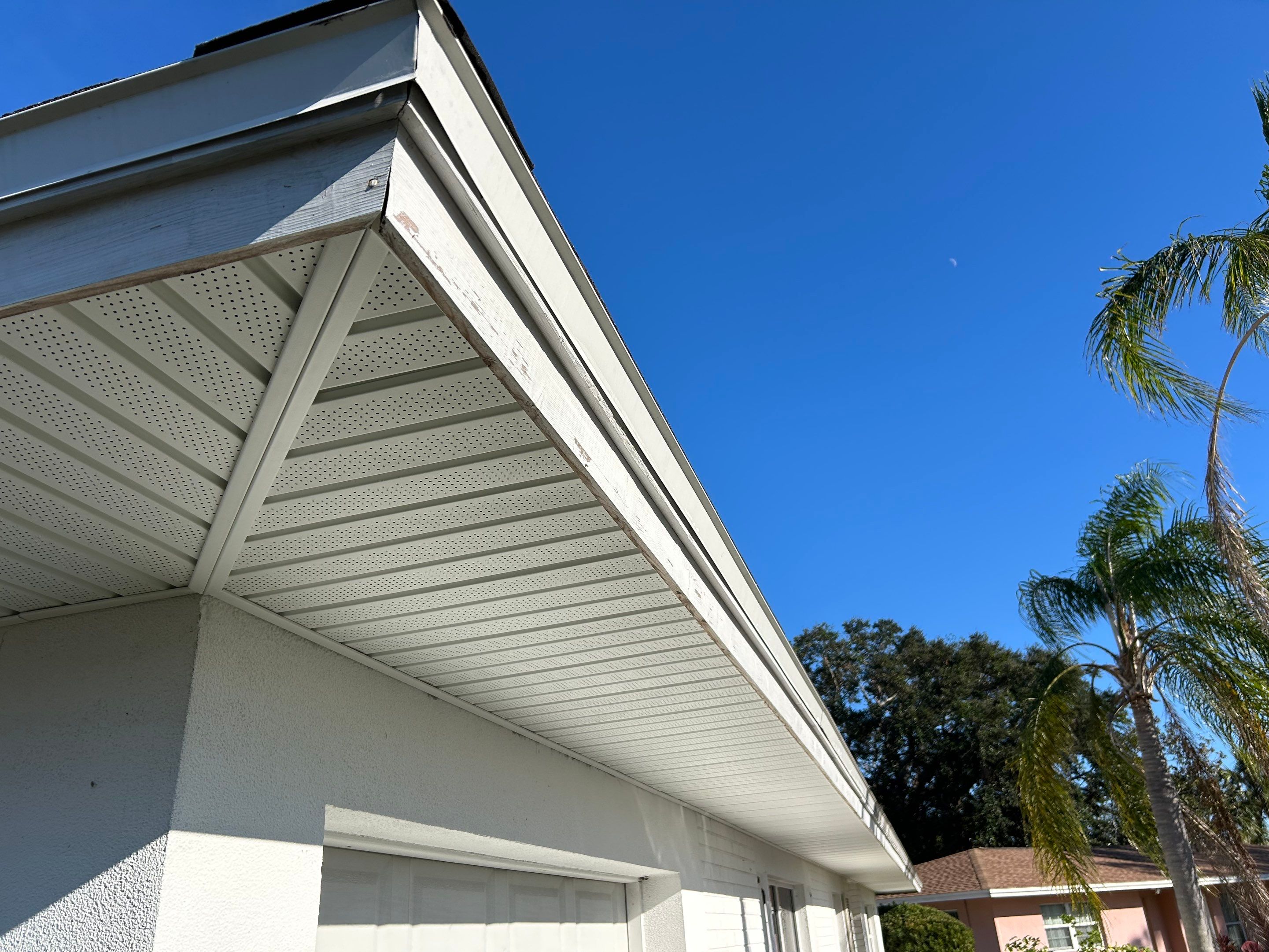 Replace soffit in Sarasota FL by Gutter Professors