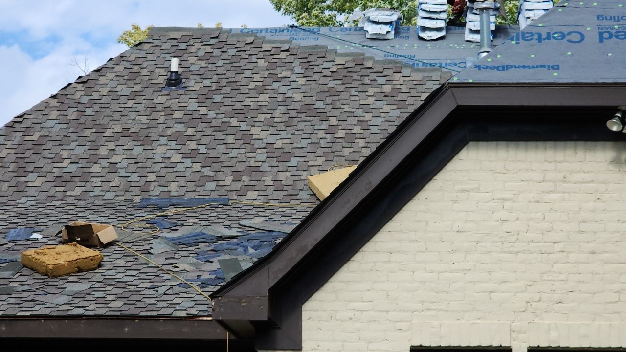 Presidential Shake Install by Paragon Roofing