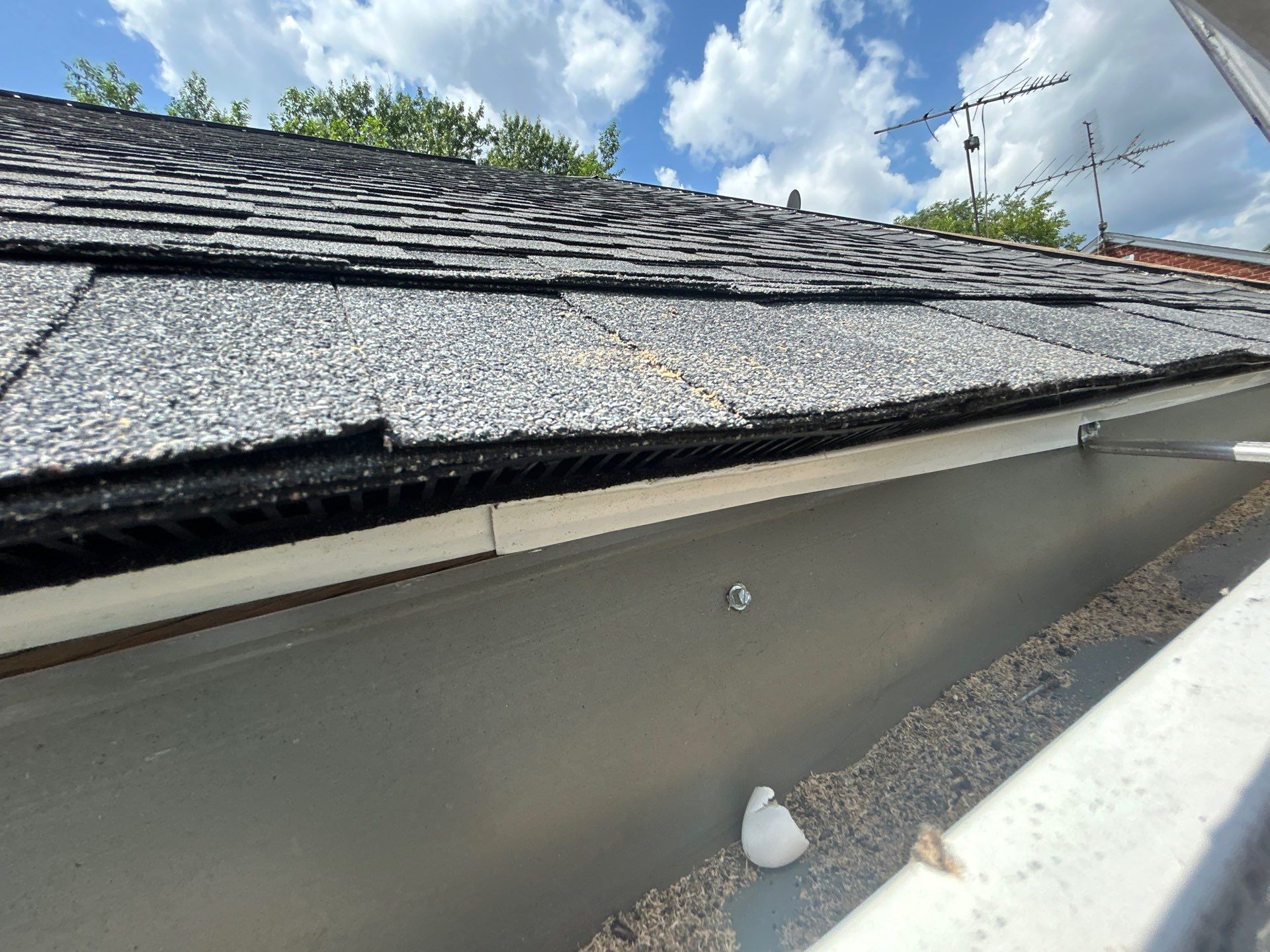 Arlington: Residential Roof Replacement with CertainTeed Landmark Pro in Max Def Pewterwood by RM Banning, Inc.