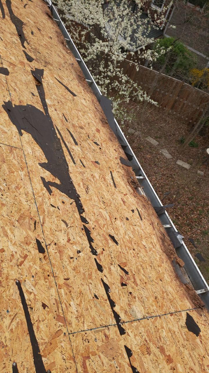 Arlington: CertainTeed Landmark Pro Designer Shingles in Max Def Georgetown Gray by RM Banning, Inc.