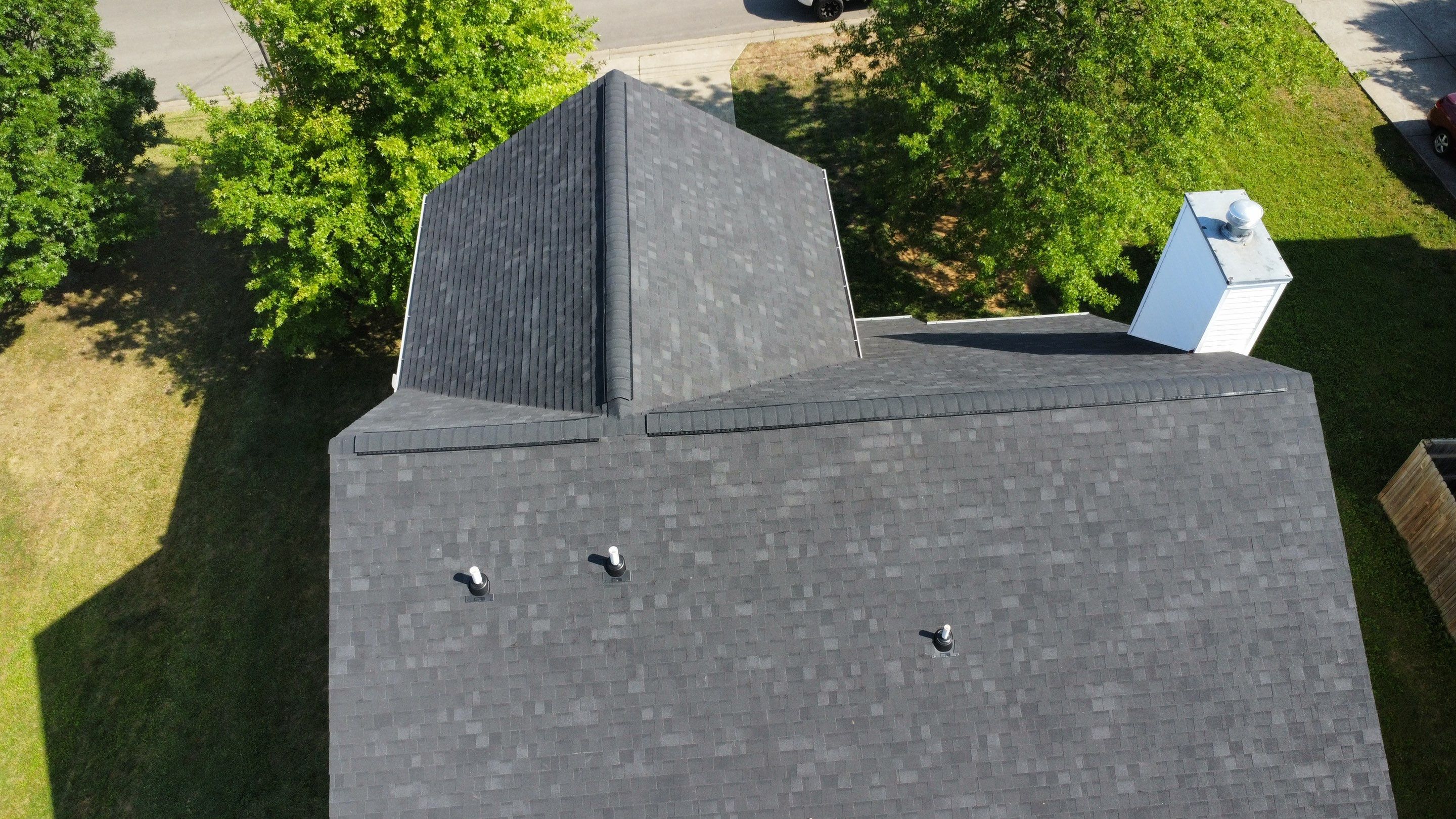 Insurance Paid for this New Owens Corning Oakridge Roofing System by Undersun Roofing 