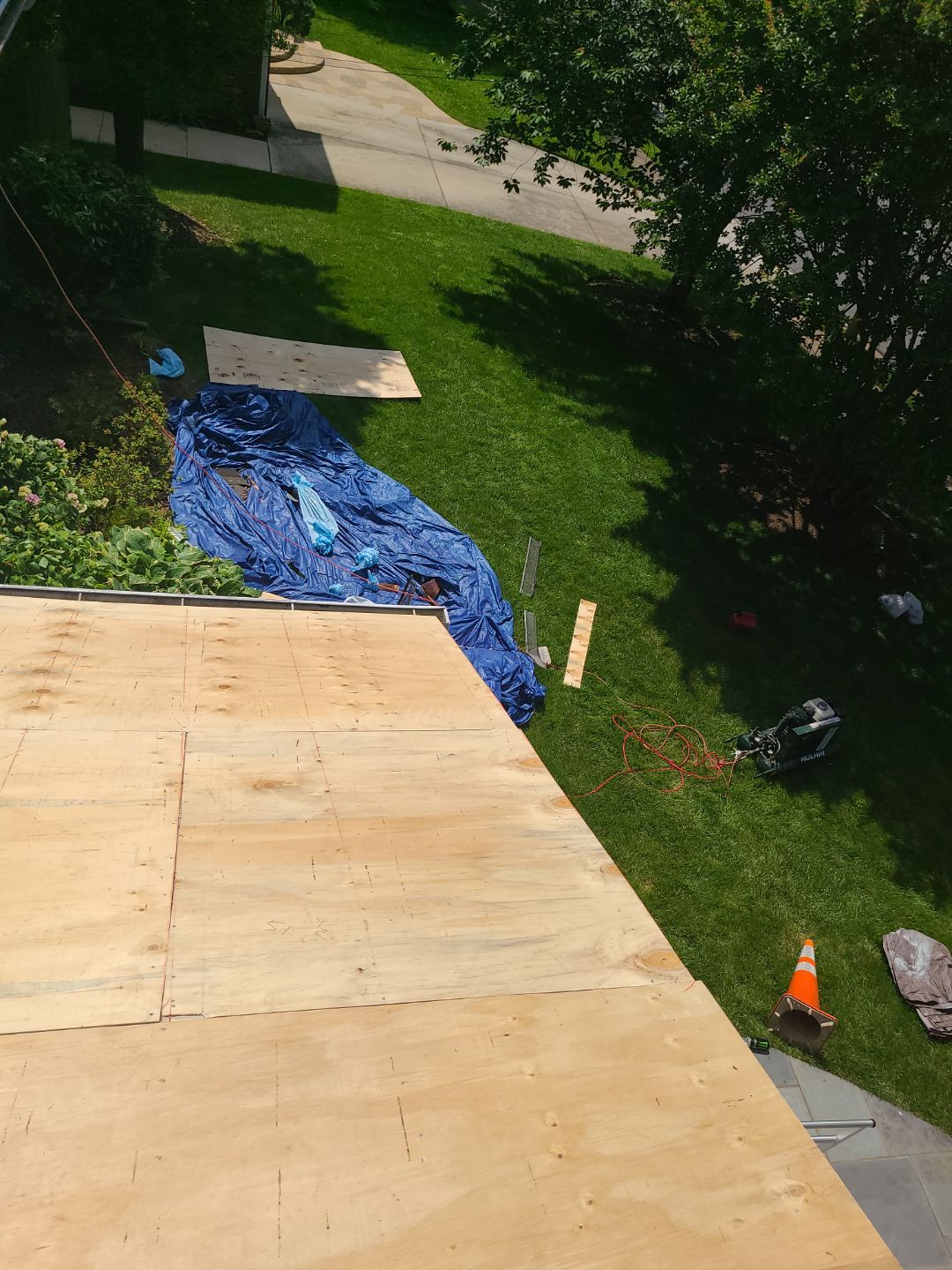 Arlington: CertainTeed Landmark Pro Designer Shingles in Max Def Pewter by RM Banning, Inc.