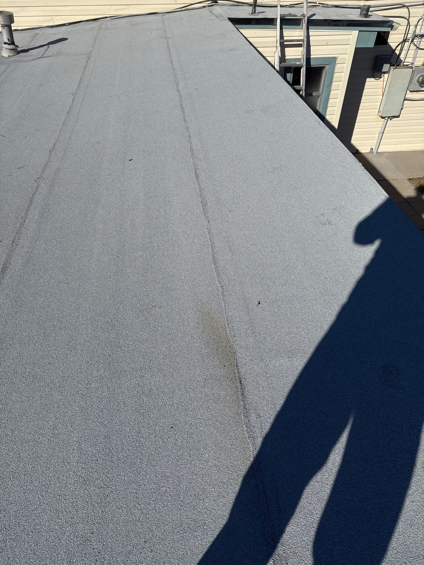 Mustang Island Flat Top by Bayfront Roofing and Construction