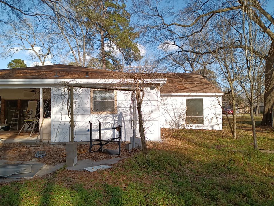 Exterior Painting using Sherwin Willaims by Roof Concepts Construction
