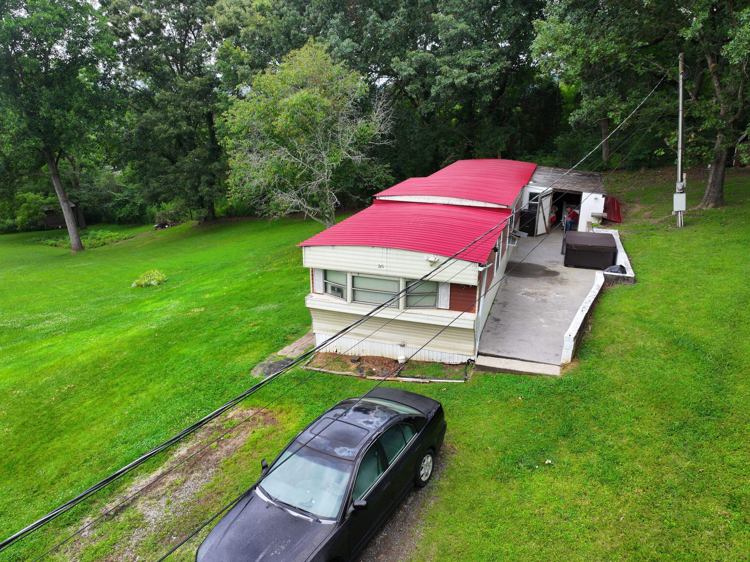 White Residence by Omnia Roofing